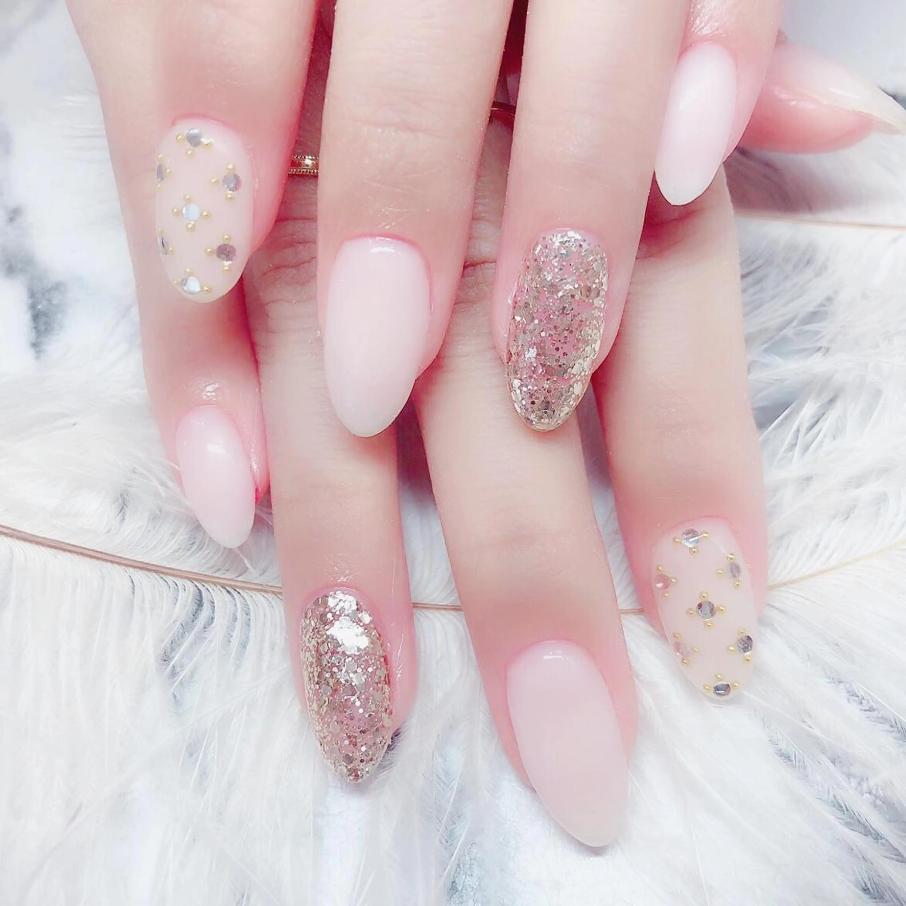 ネイル マジックミラー所属・マジック ミラーのネイルデザイン