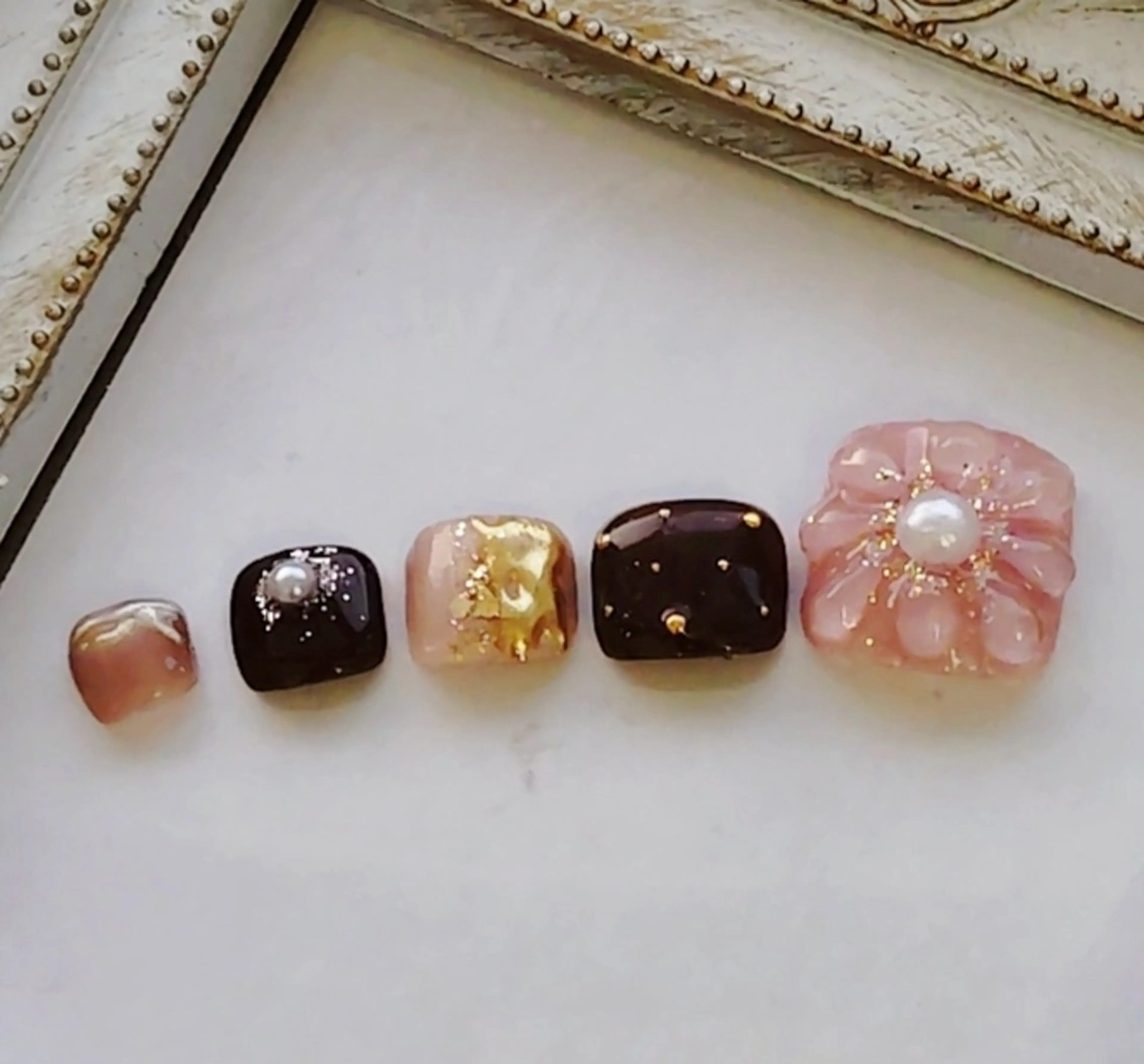 ネイル フラワーネイル ぷっくりネイル フットネイル Jewel SecretBaseのネイルデザイン