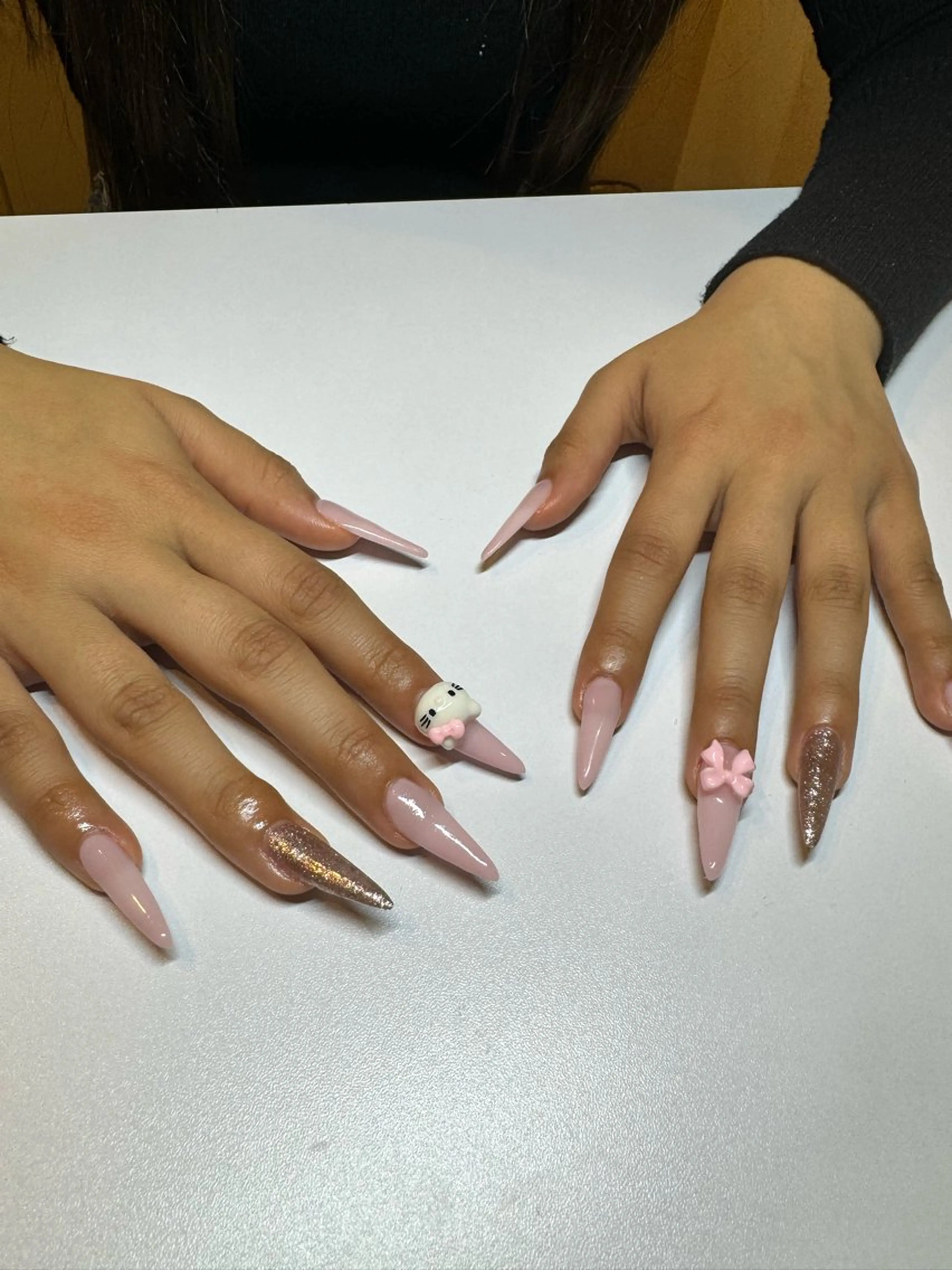 ネイル ハンドネイル 濱岡 咲のネイルデザイン