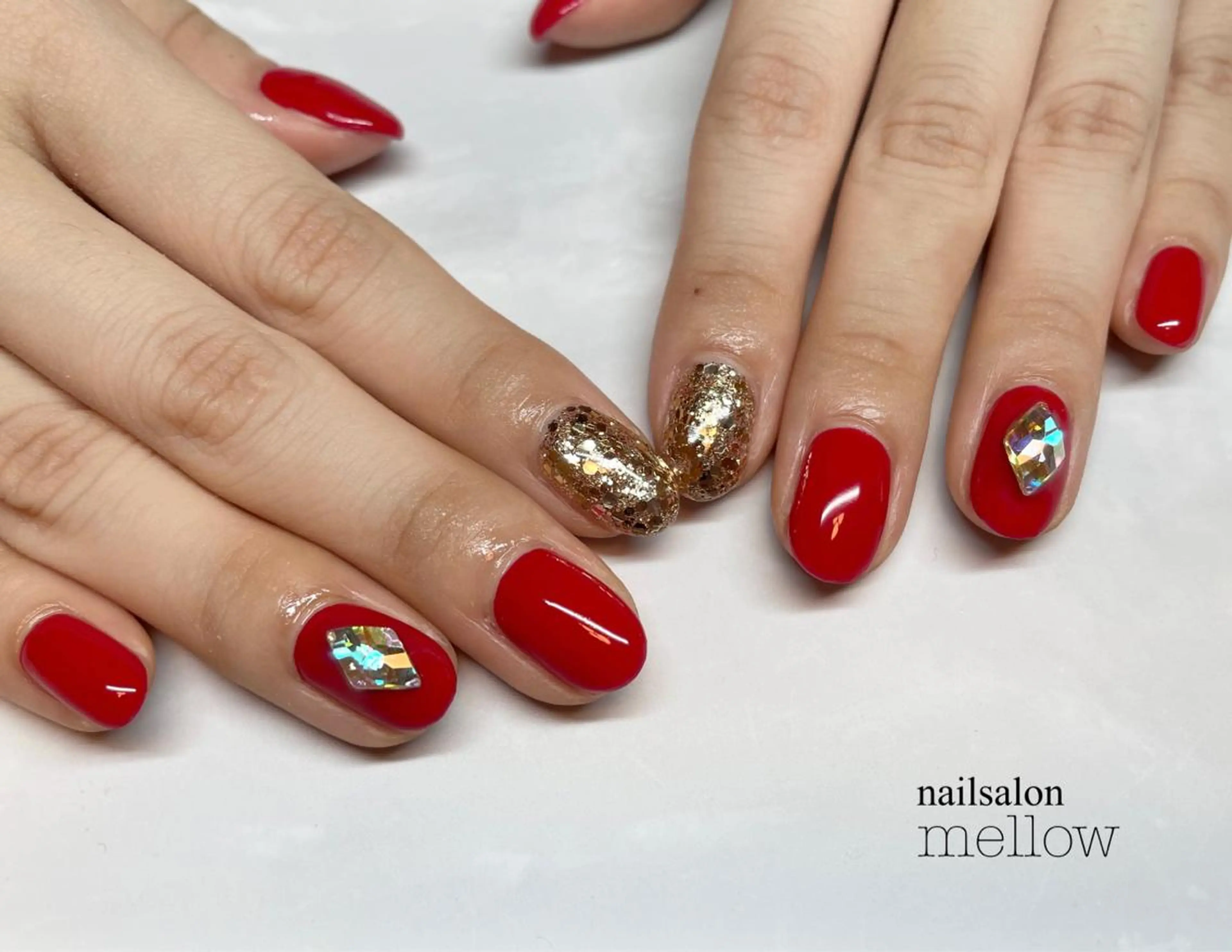 ネイル 赤色 ストーンネイル 大山 浩美のネイルデザイン