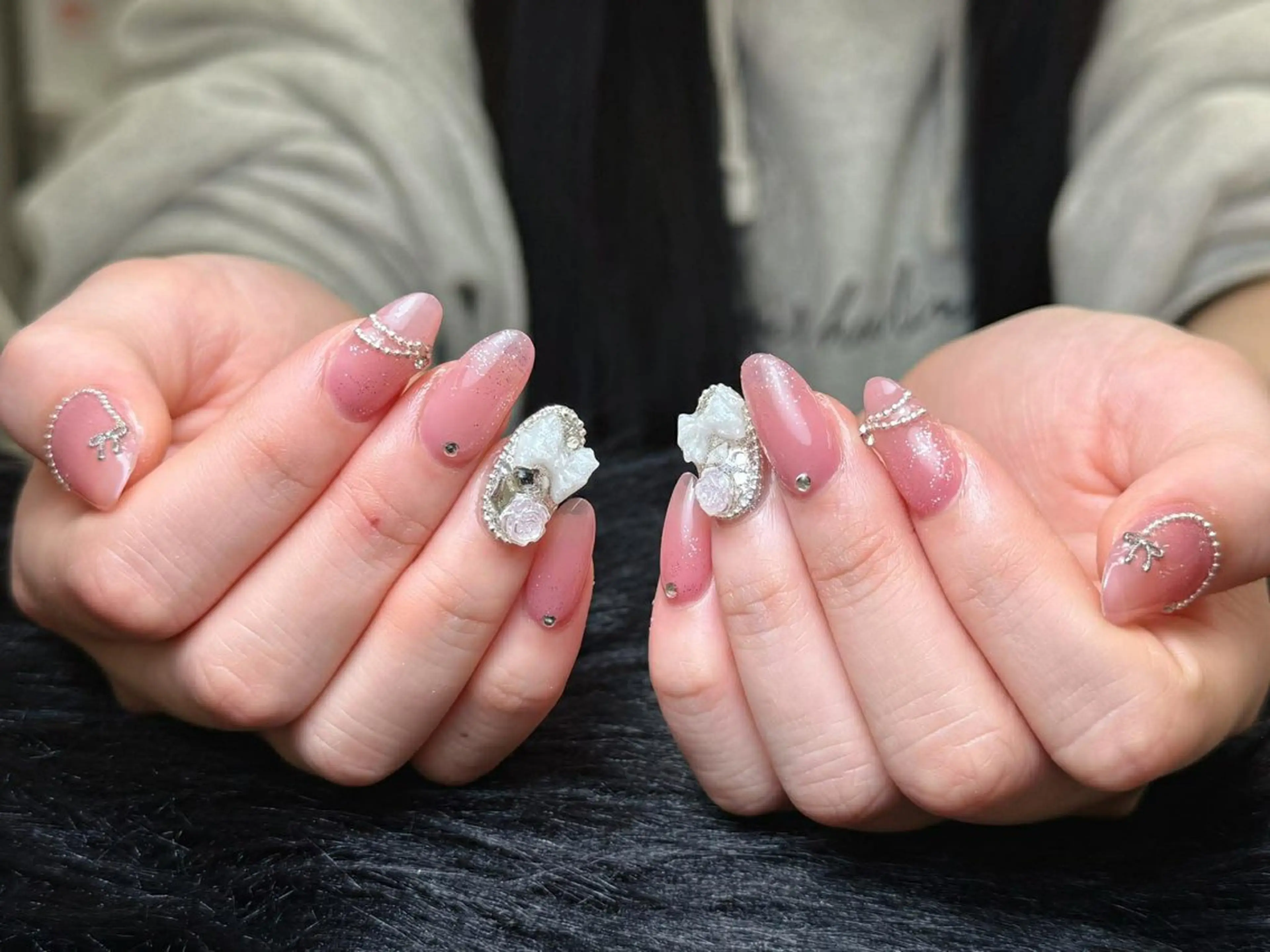 ネイル フレンチネイル ジェルネイル ガーリー 韓国ネイル ロングネイル ハンドネイル NieNail Nezukoのネイルデザイン