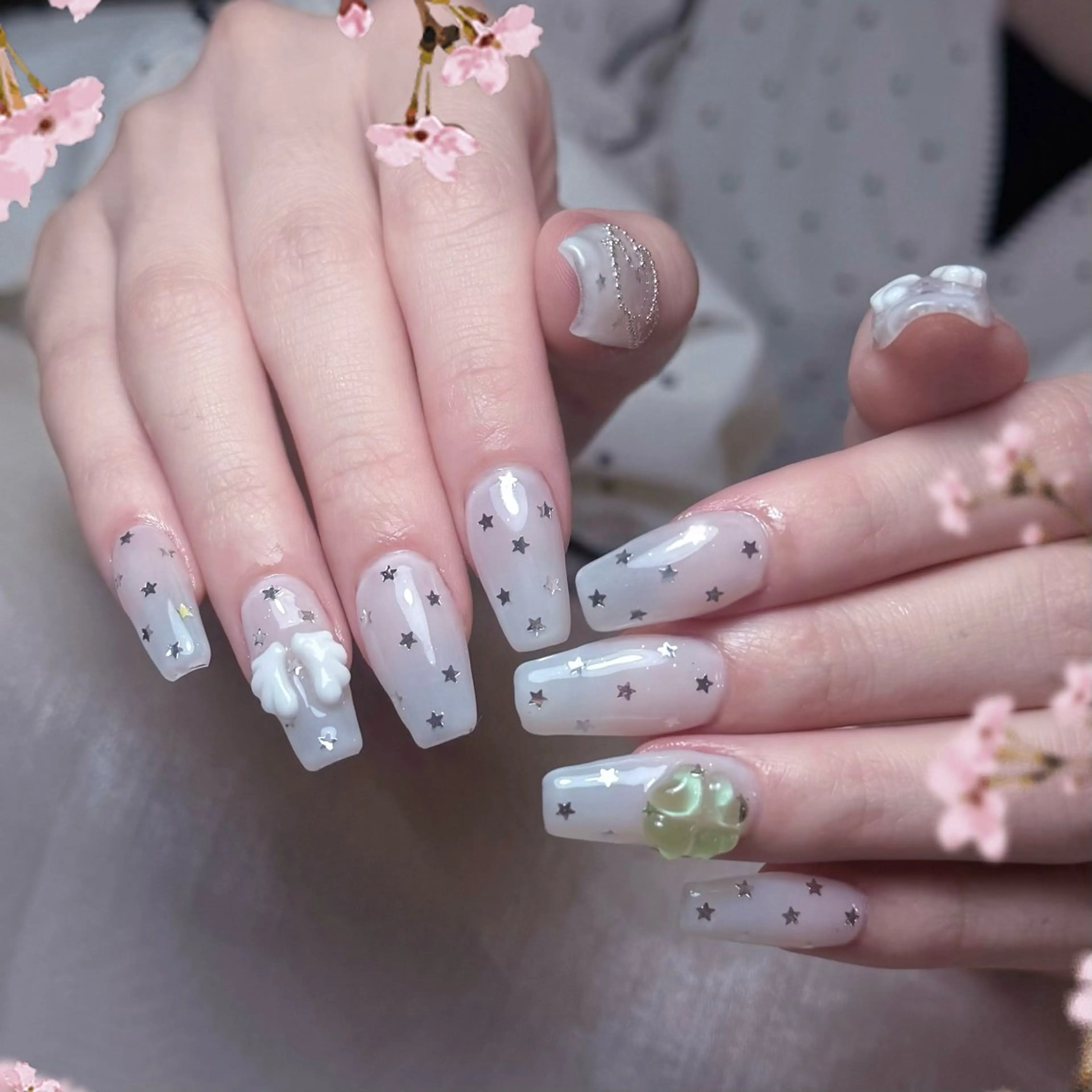 ネイル ハンドネイル エクラNailサロン ミオのネイルデザイン