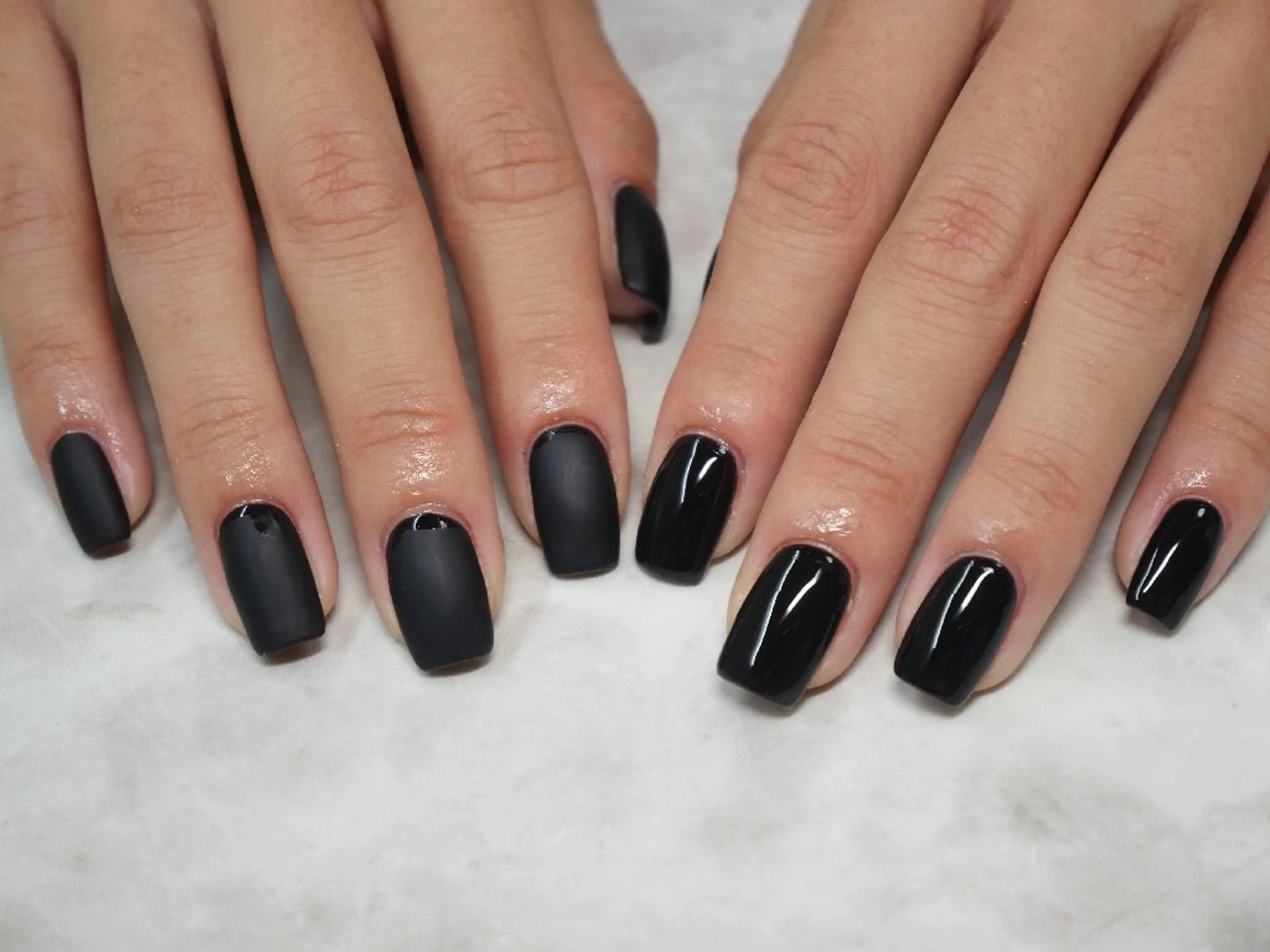 ネイル マットネイル Nailsalon Graciasのネイルデザイン