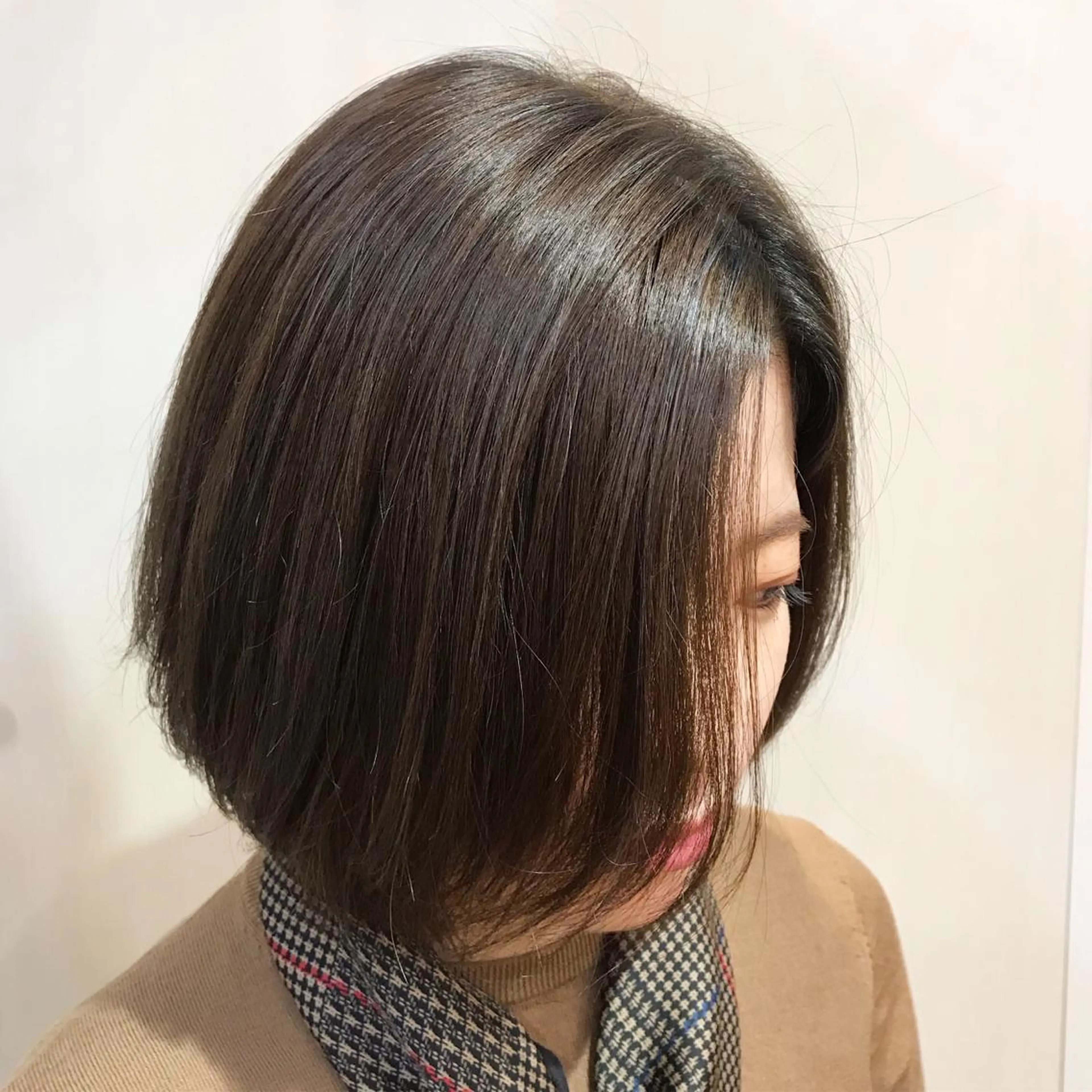 ショート カラー ヘアアレンジ アッシュ アッシュグレー アッシュグレージュ グレージュ ハイライトカラー ブリーチなしカラー ダブルカラーエクステのヘアスタイル