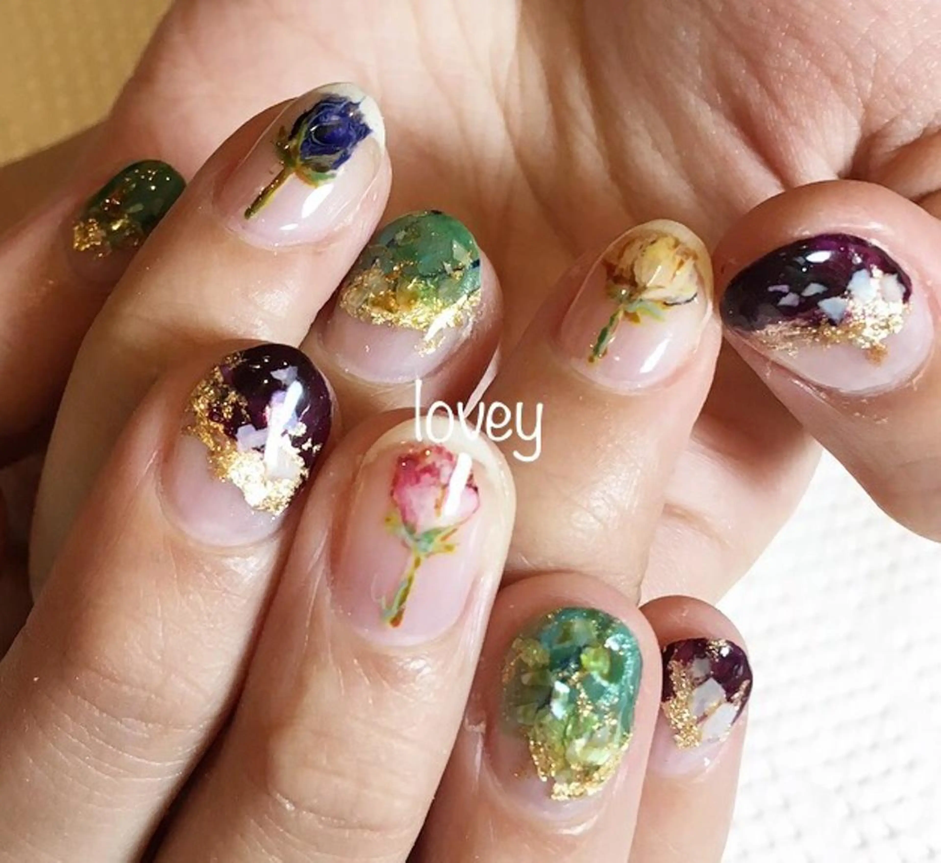 ネイル プライベートサロン loveyのネイルデザイン