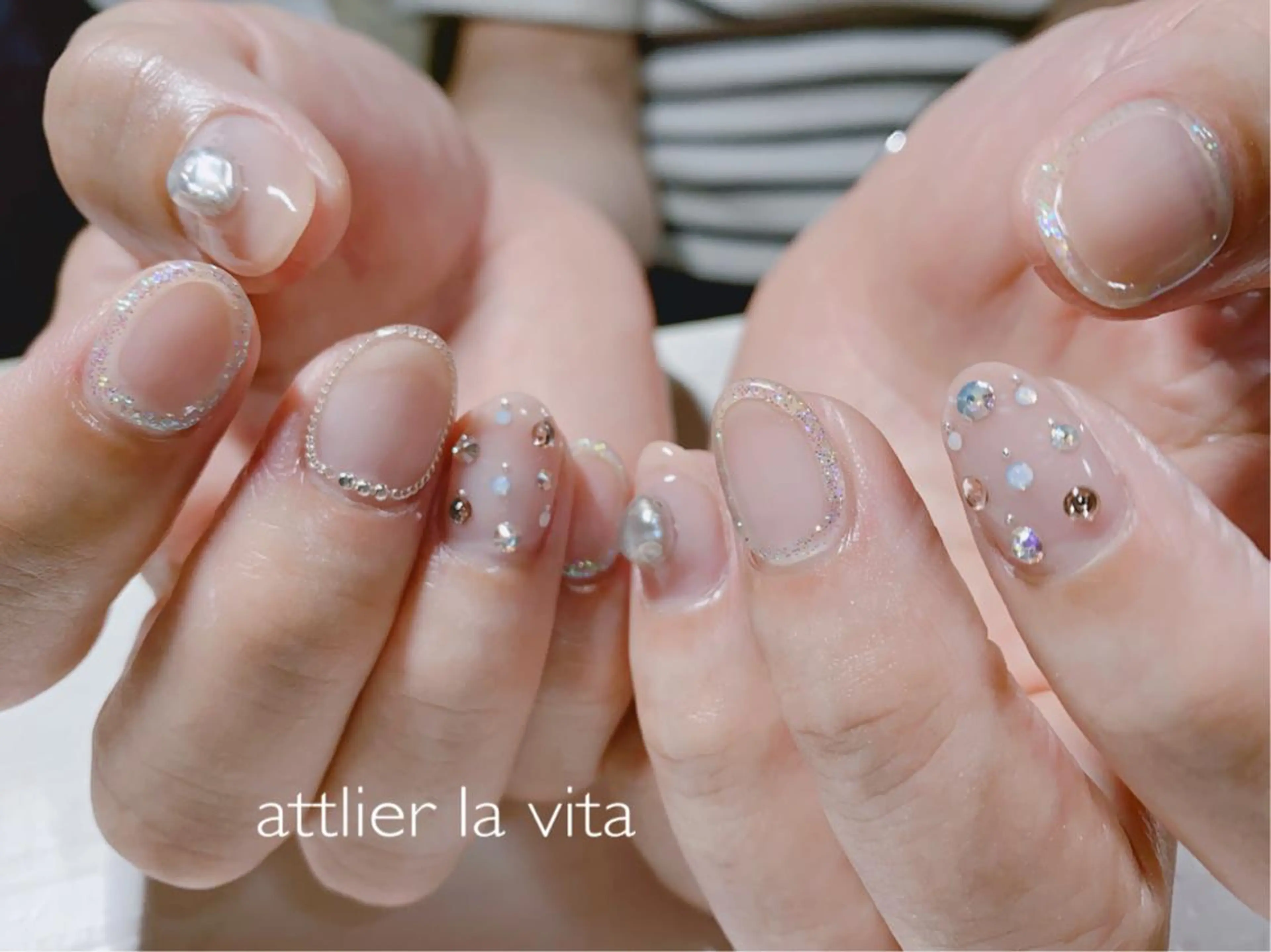 ミディアム ネイル ハンドネイル atelier la vita所属・lavita. mimuraのネイルデザイン