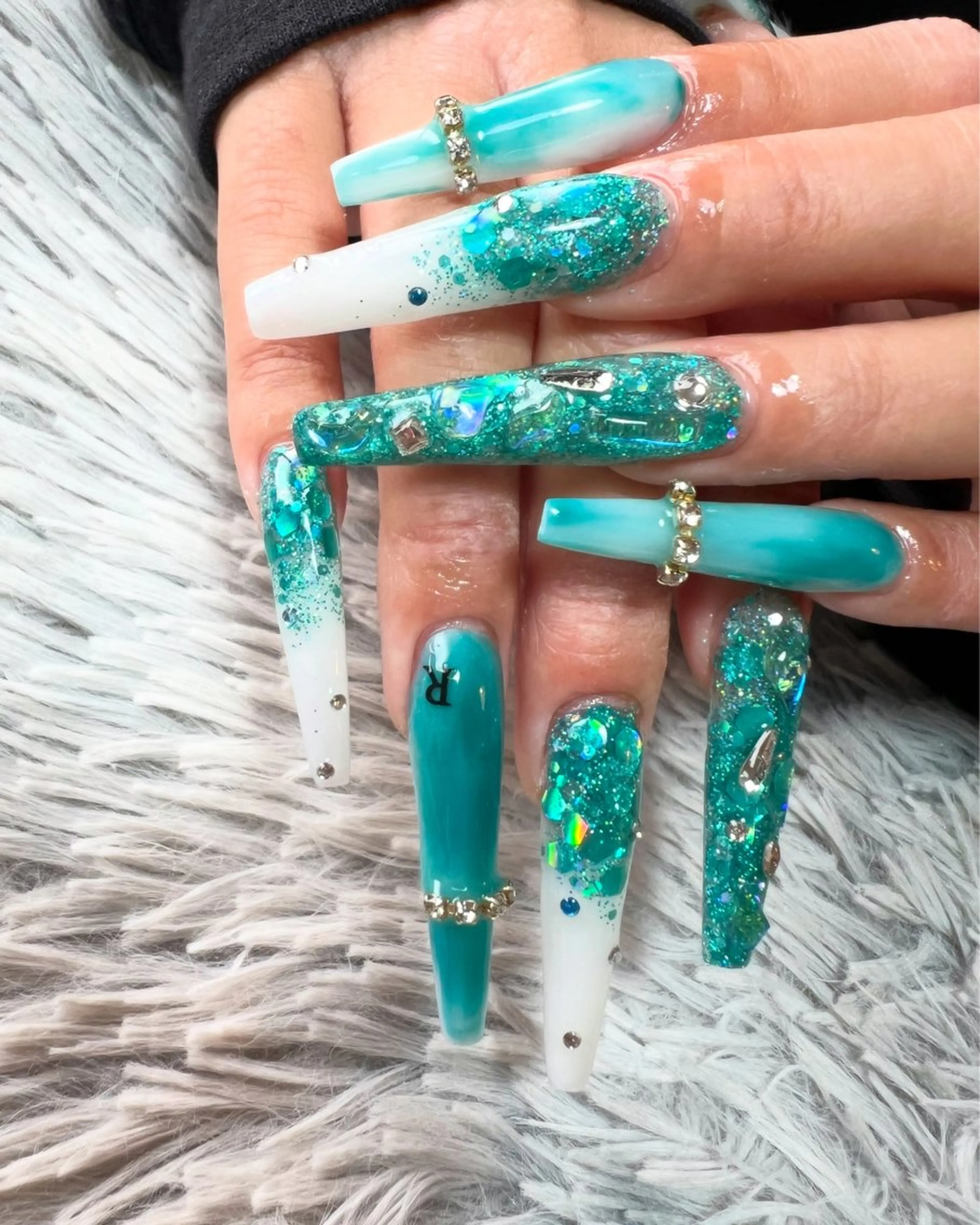 ネイル 大理石ネイル(マーブル) スカルプネイル 夏ネイル ハンドネイル シェヌネイル JURAのネイルデザイン