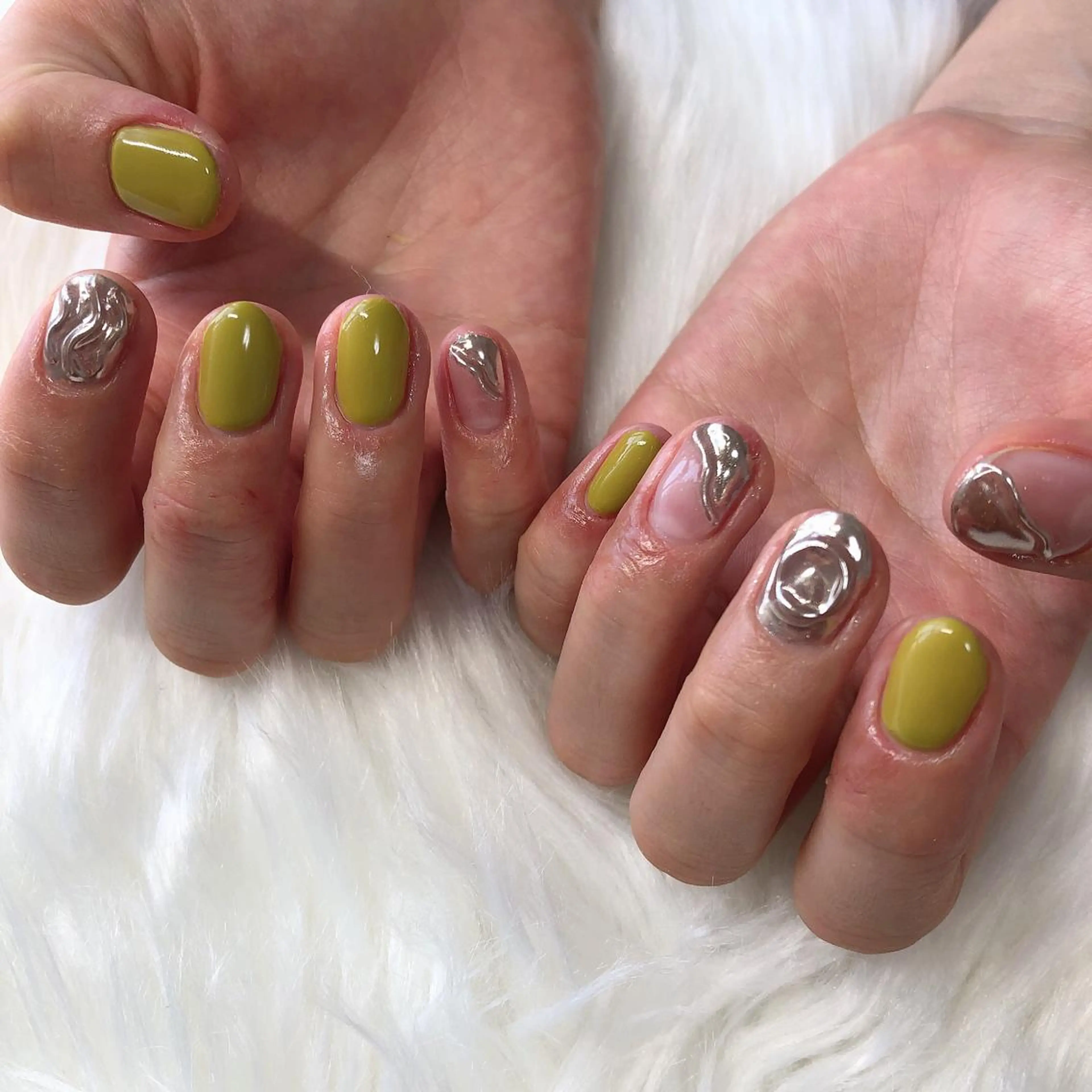 ネイル ハンドネイル 西岡 杏のネイルデザイン