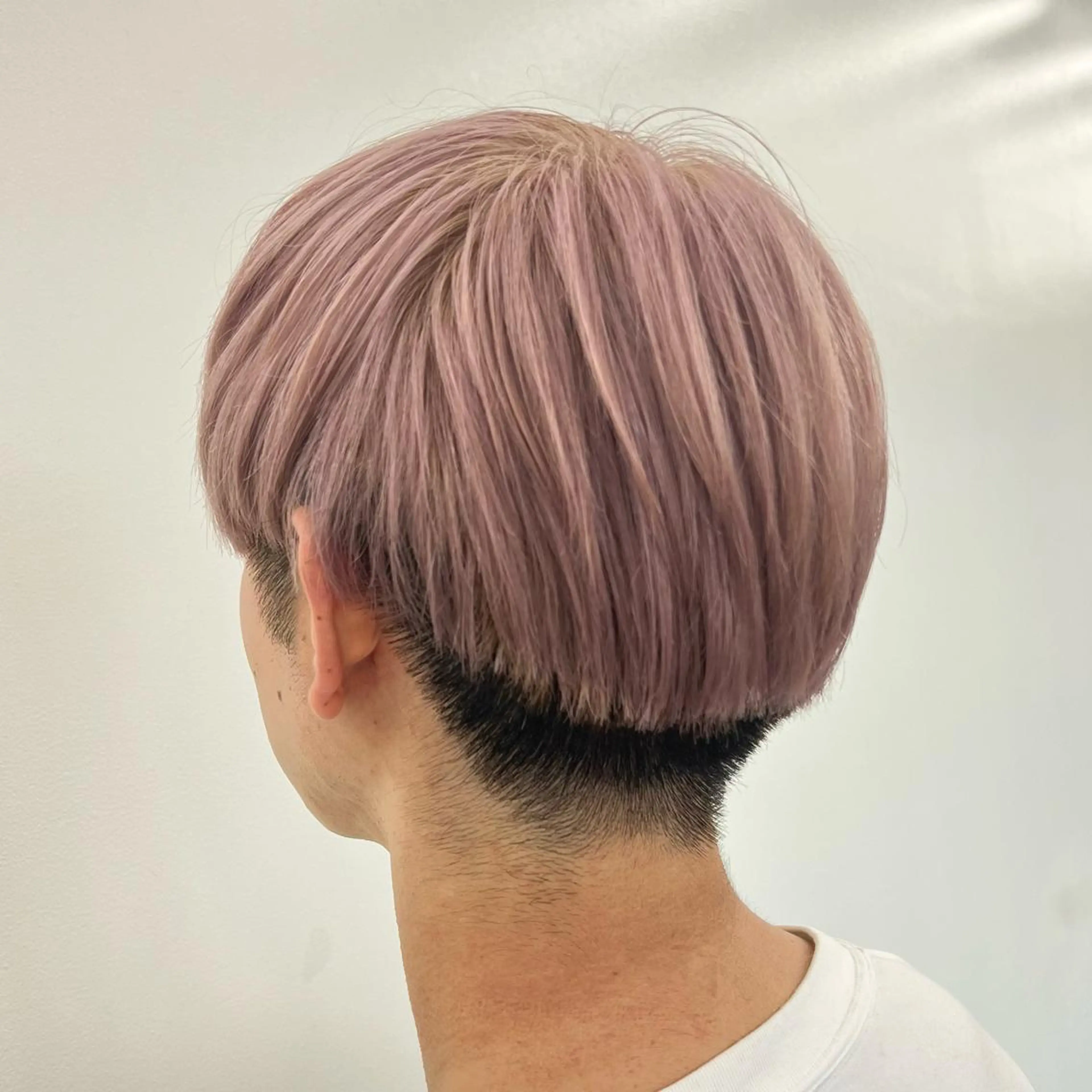 カラー メンズ カット ヘアカラー トリートメント 🌼動き×透明感🩵 ハイトーン/ナナのヘアスタイル