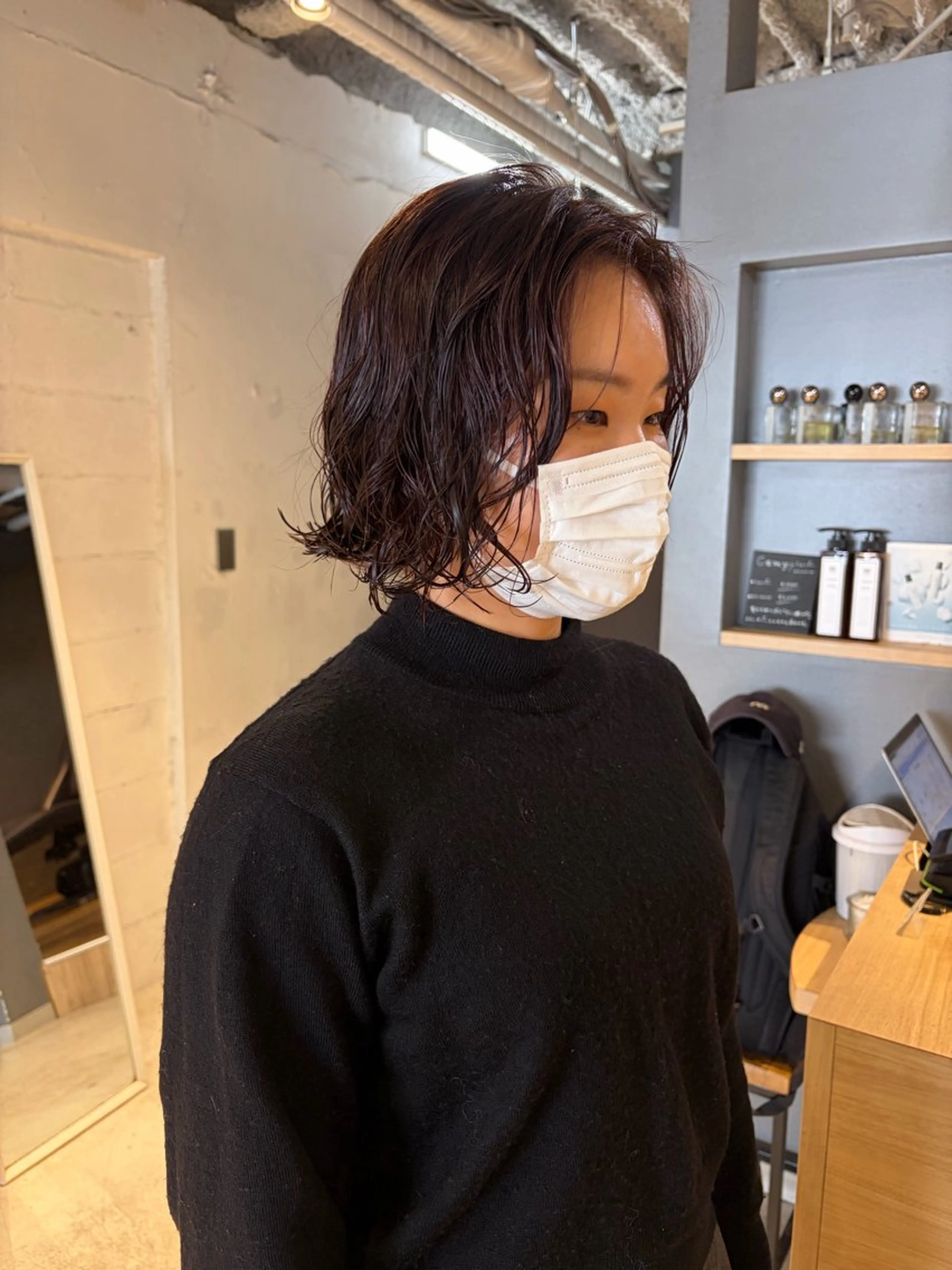 ミディアム カラー パーマ ミディアムパーマ ボブ ニュアンスパーマ カット ヘアカラー トリートメント レイヤー×初 パーマ|hinakoのヘアスタイル