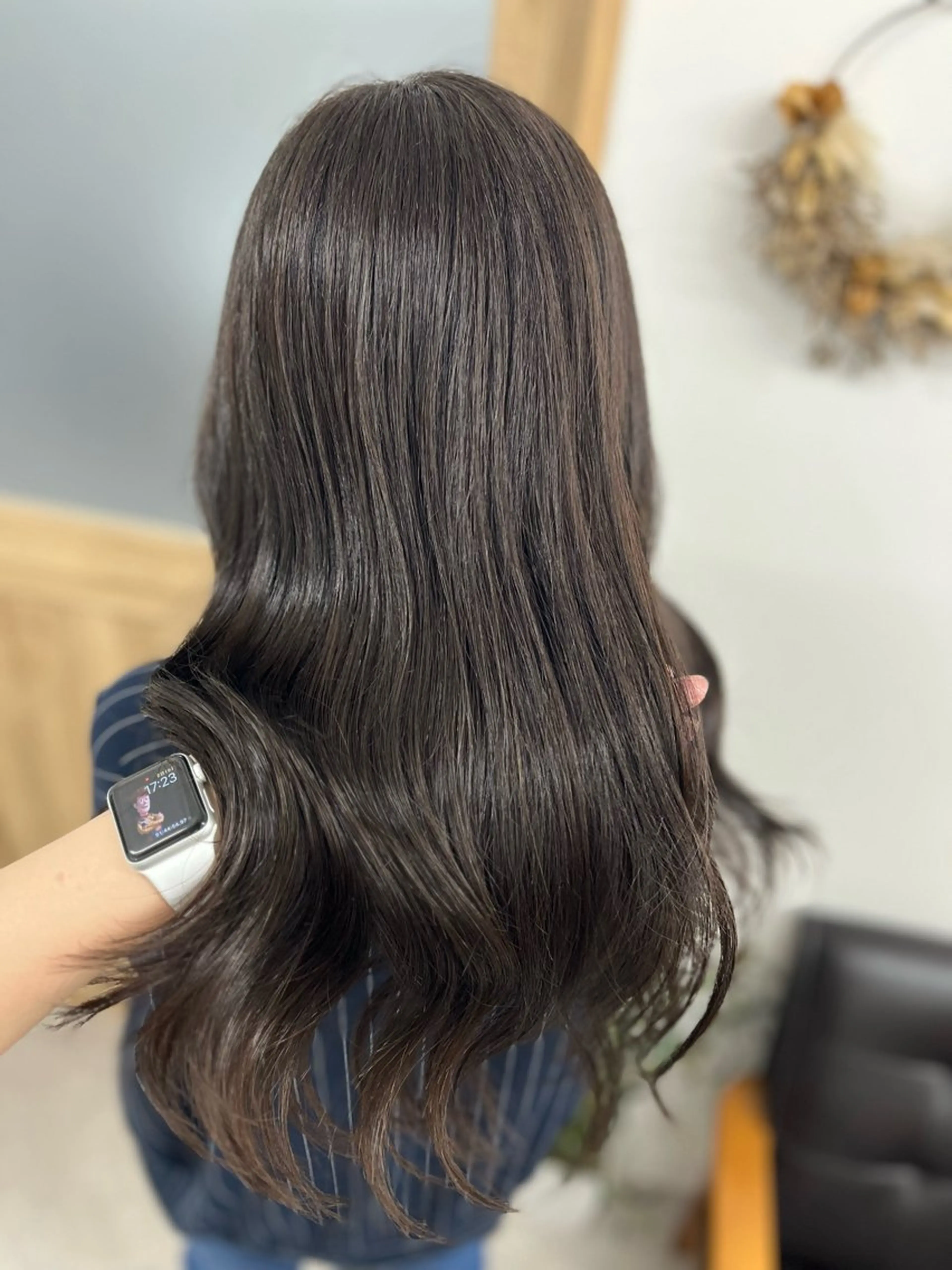 ロング カラー グレージュ オリーブグレージュ オリーブグレー カット ヘアカラー トリートメント 🫧ぷる艶カラー🫧 Yuubi🦩のヘアスタイル