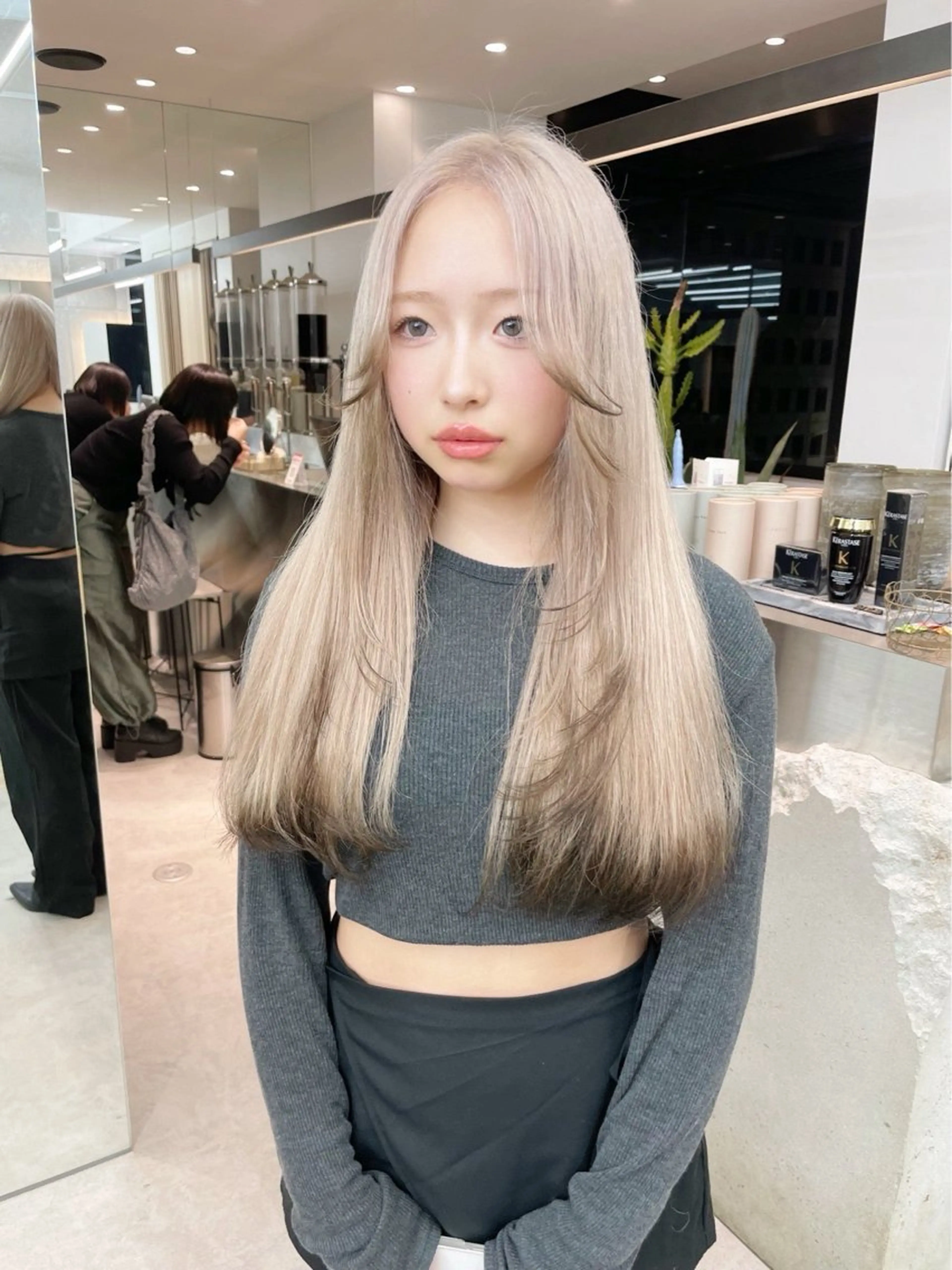 セミロング カラー カット ヘアカラー トリートメント ♥️ブリーチ/ボブ/ レイヤー♥️maiのヘアスタイル