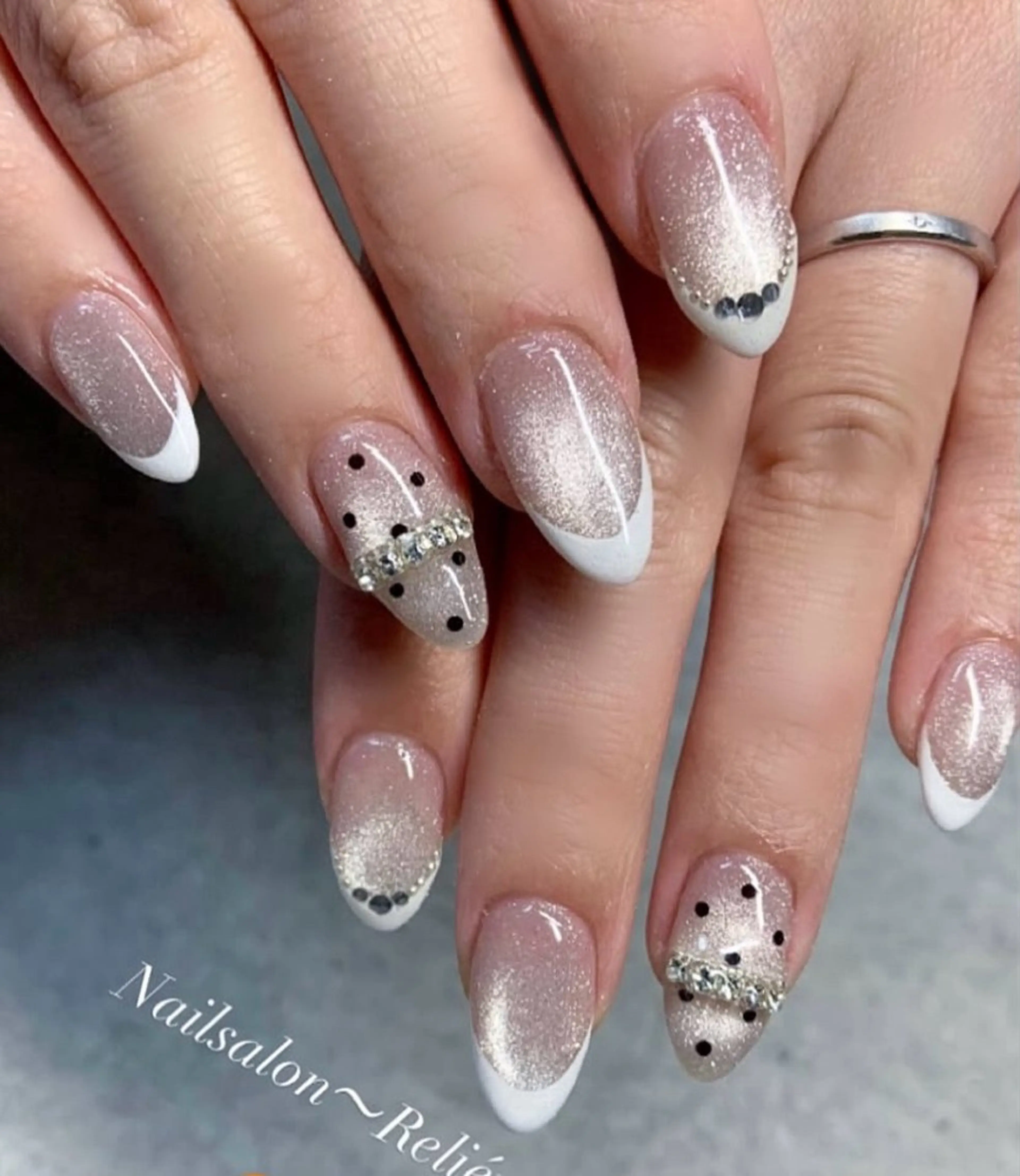 【全員】付け替えオフ無料⭐︎持ち込みアート6本程度の写真