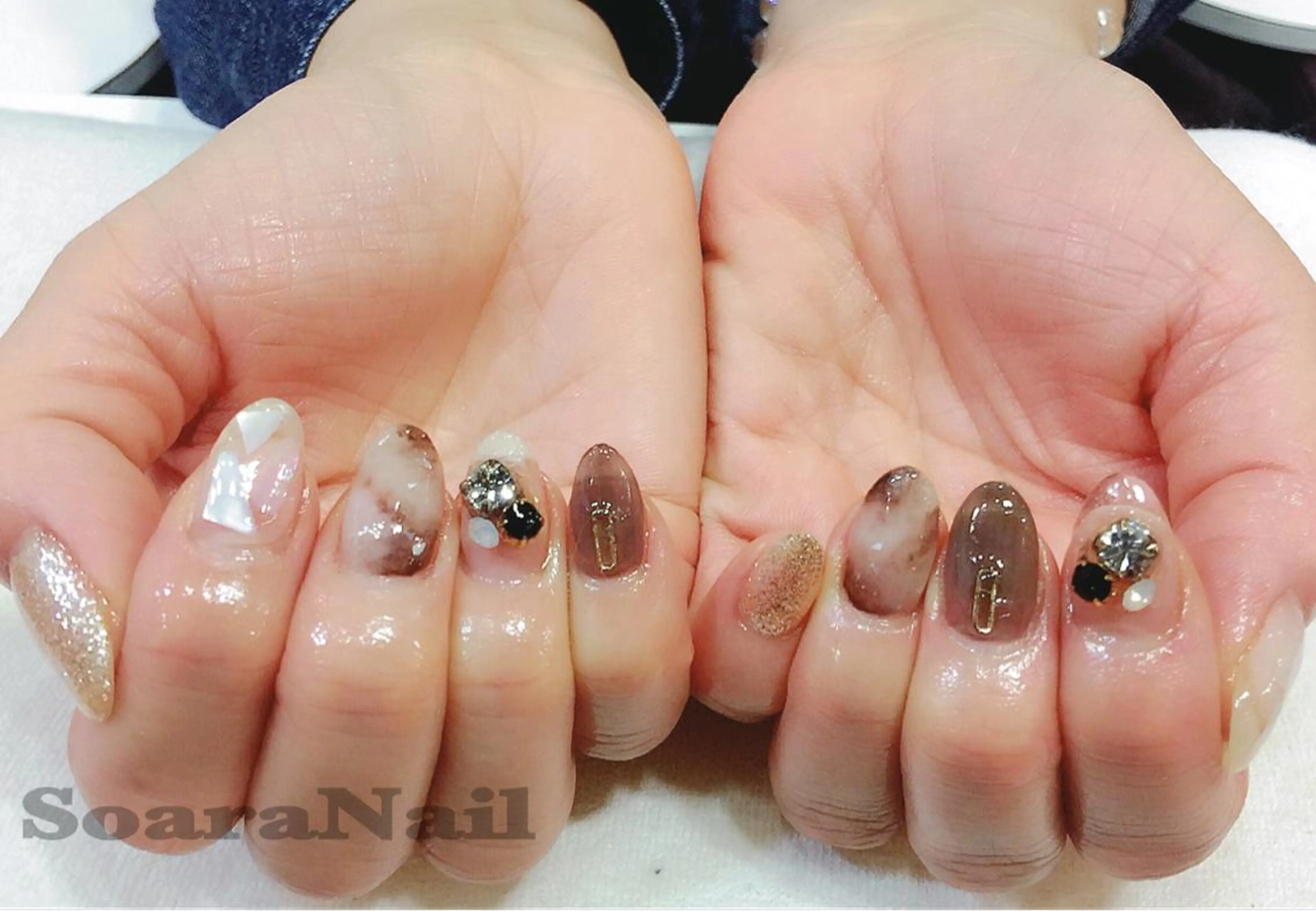 ネイル Salon Cleve所属・T. maoのネイルデザイン