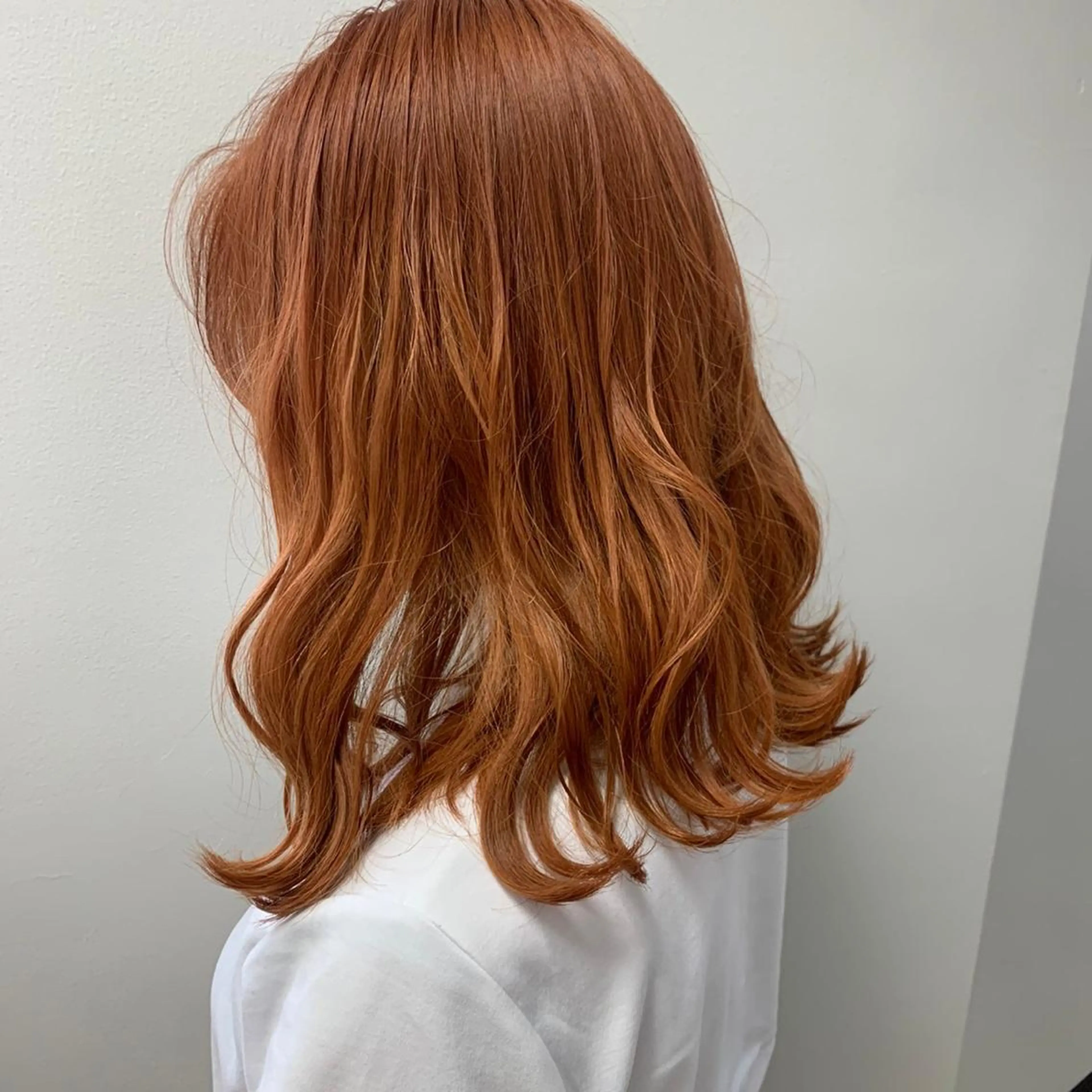 セミロング カラー パーマ ヘアアレンジ メンズ キッズ ネイル マツエク・マツパ ベージュカラー オレンジ オレンジベージュ カラーマツエク オレンジ Lumo所属・💖横浜ブリーチなし 💖MIHOのヘアスタイル