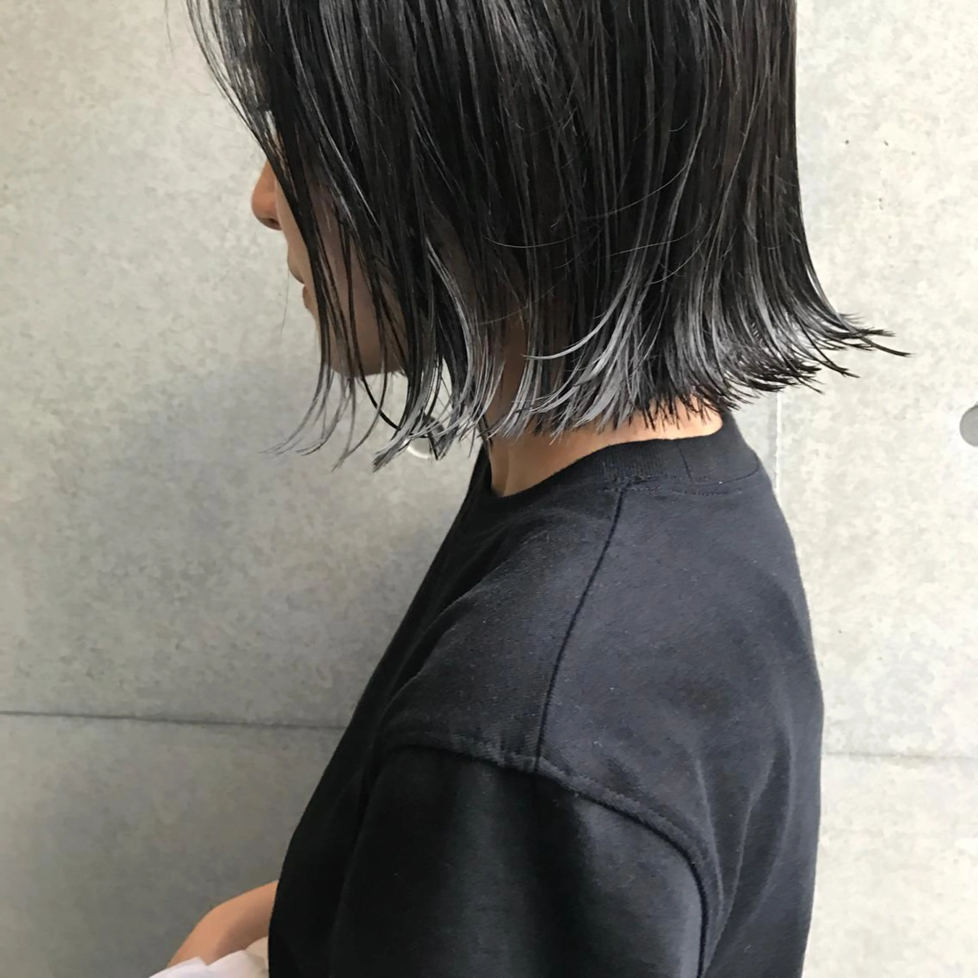 ミディアム カラー ヤスドミ ケイスケのヘアスタイル