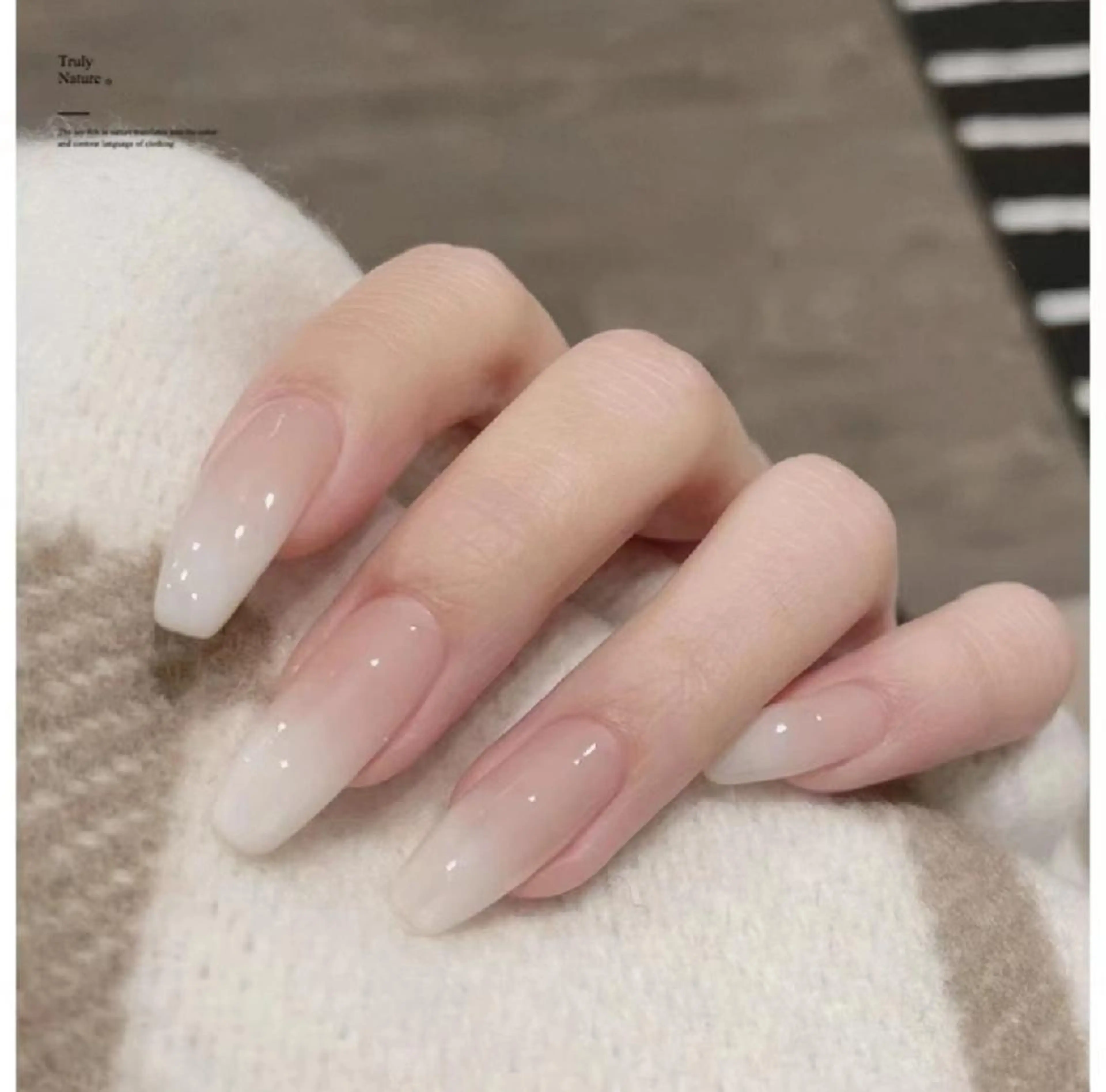 ネイル ハンドネイル THE ONE栄店所属・Theone栄店 川原のネイルデザイン