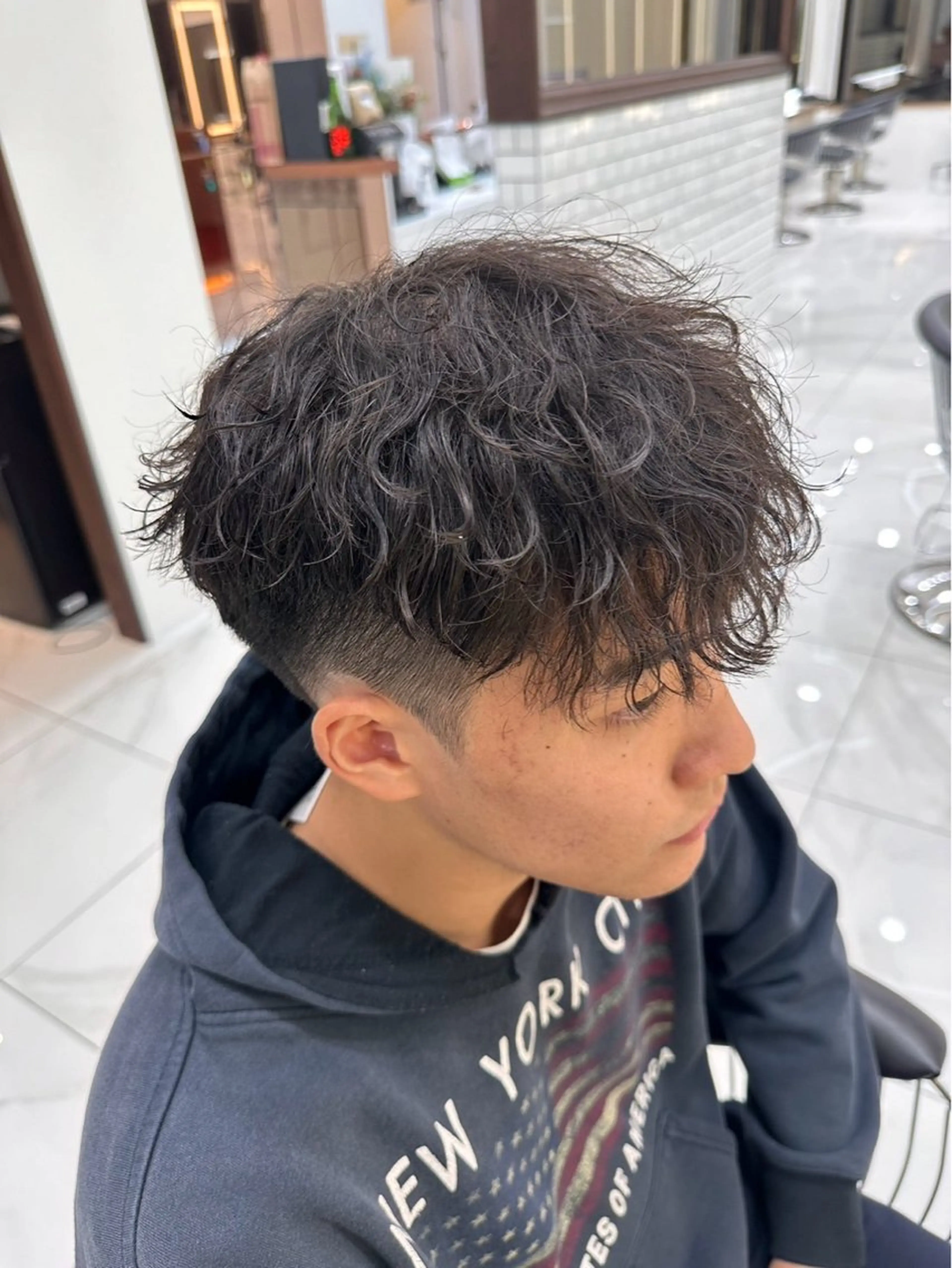 メンズ メンズパーマ 学生（メンズ向け） 白髪ぼかし/白髪 メッシュ/ゆうとのヘアスタイル