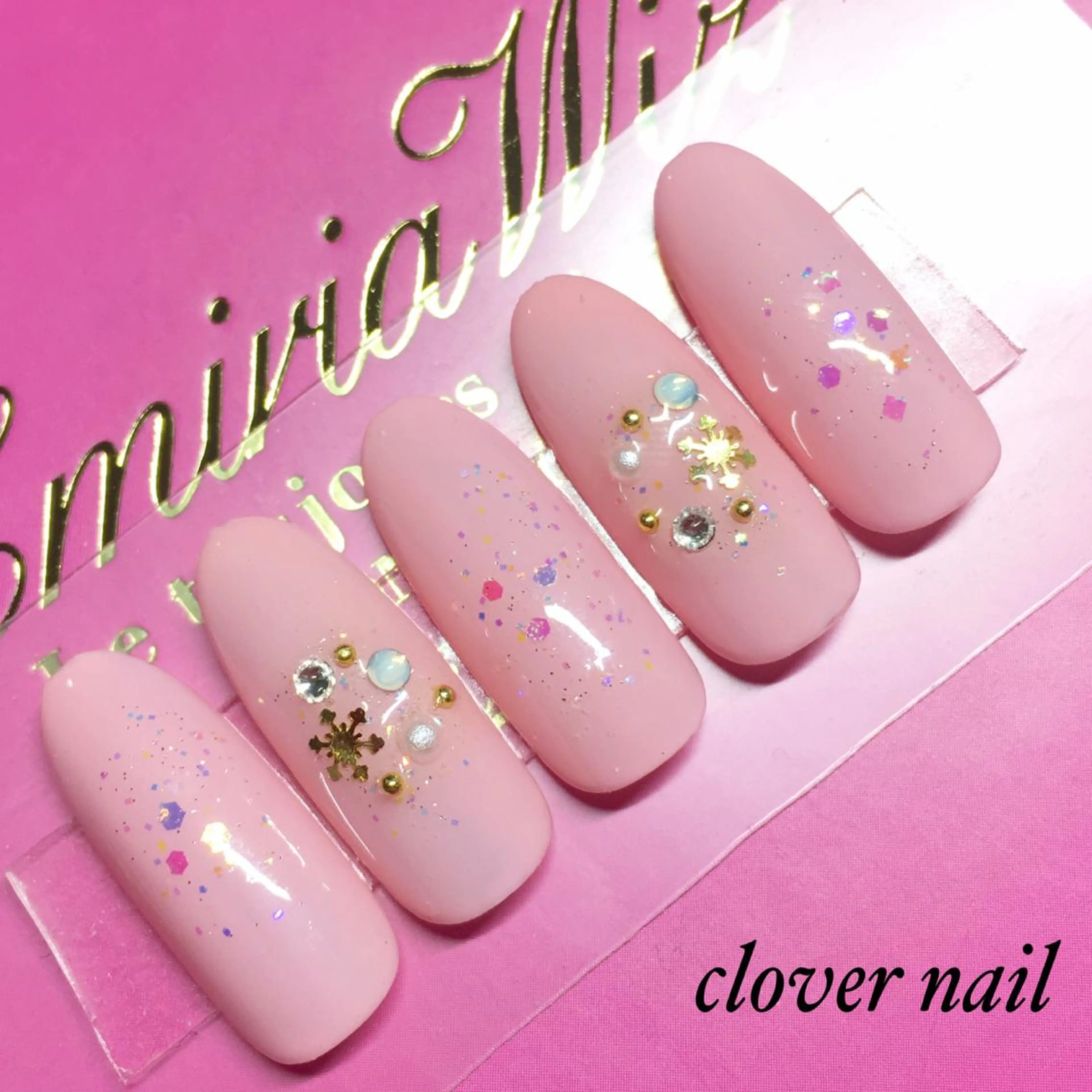 ネイル clover nailのネイルデザイン
