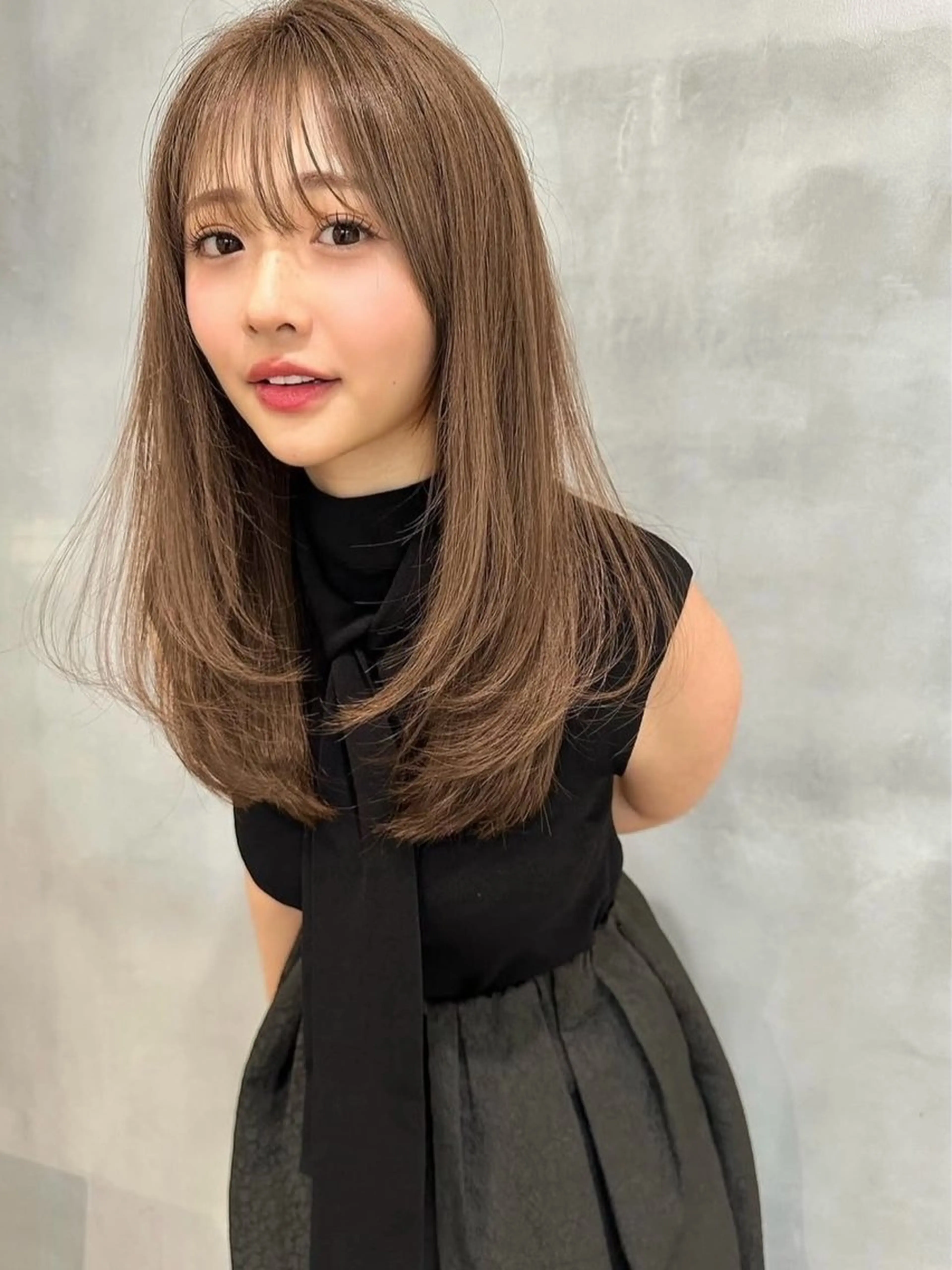 ミディアム カラー カット ヘアカラー トリートメント レイヤー/韓国 ハイトーン興津史弥のヘアスタイル