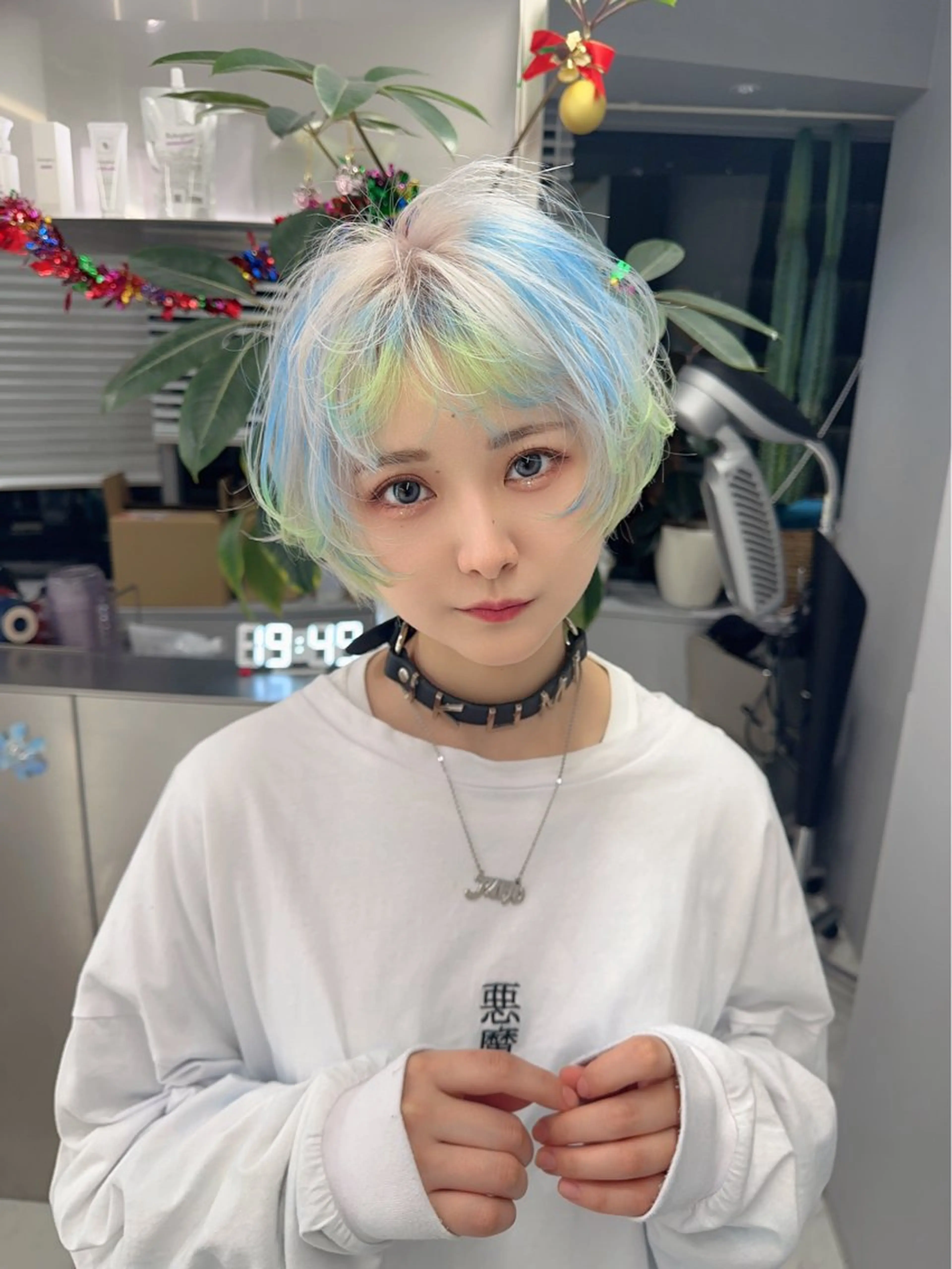 ショート カラー 新宿店長 🦄ブリーチYUGOのヘアスタイル