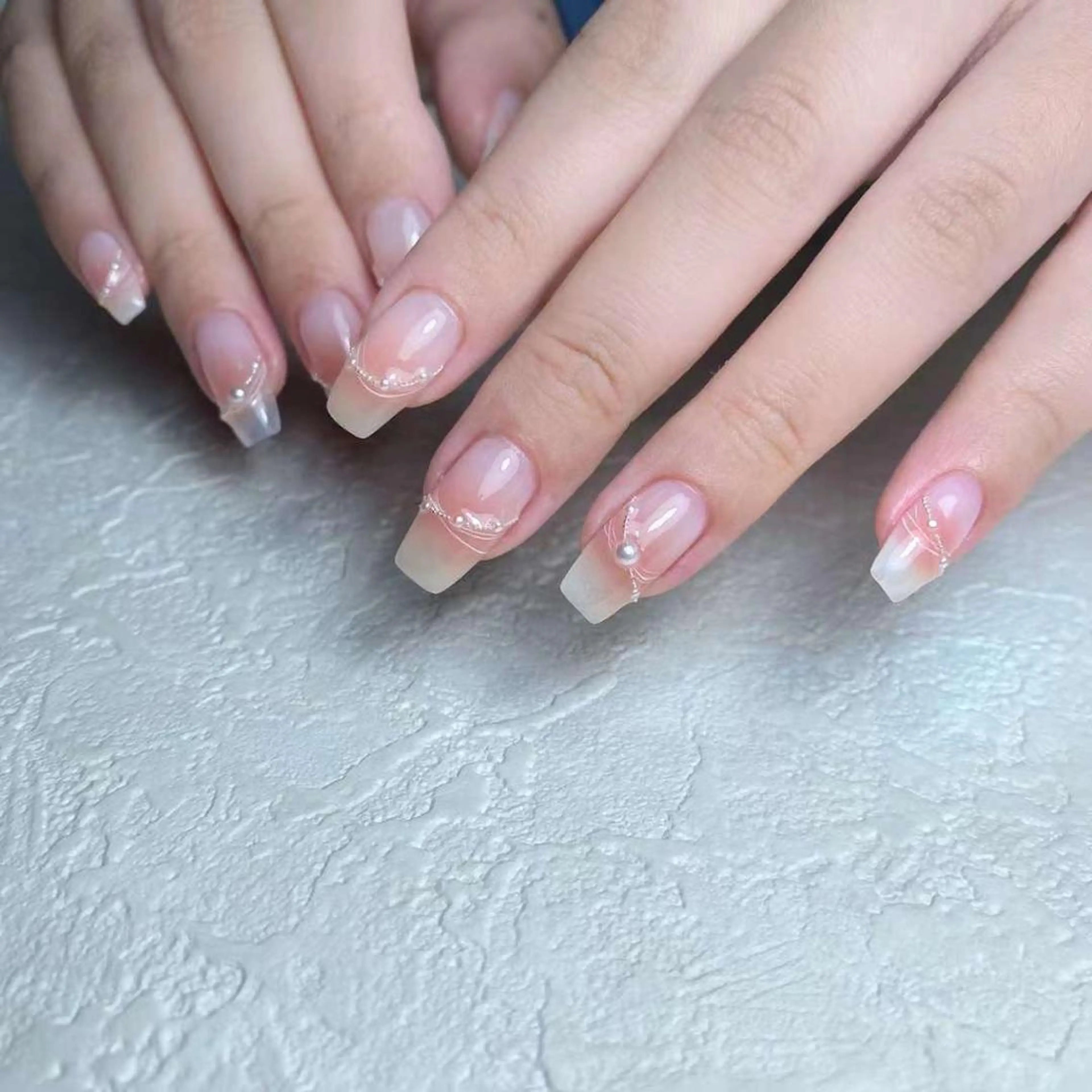 ネイル オフィスネイル 宮澤 ミナのネイルデザイン