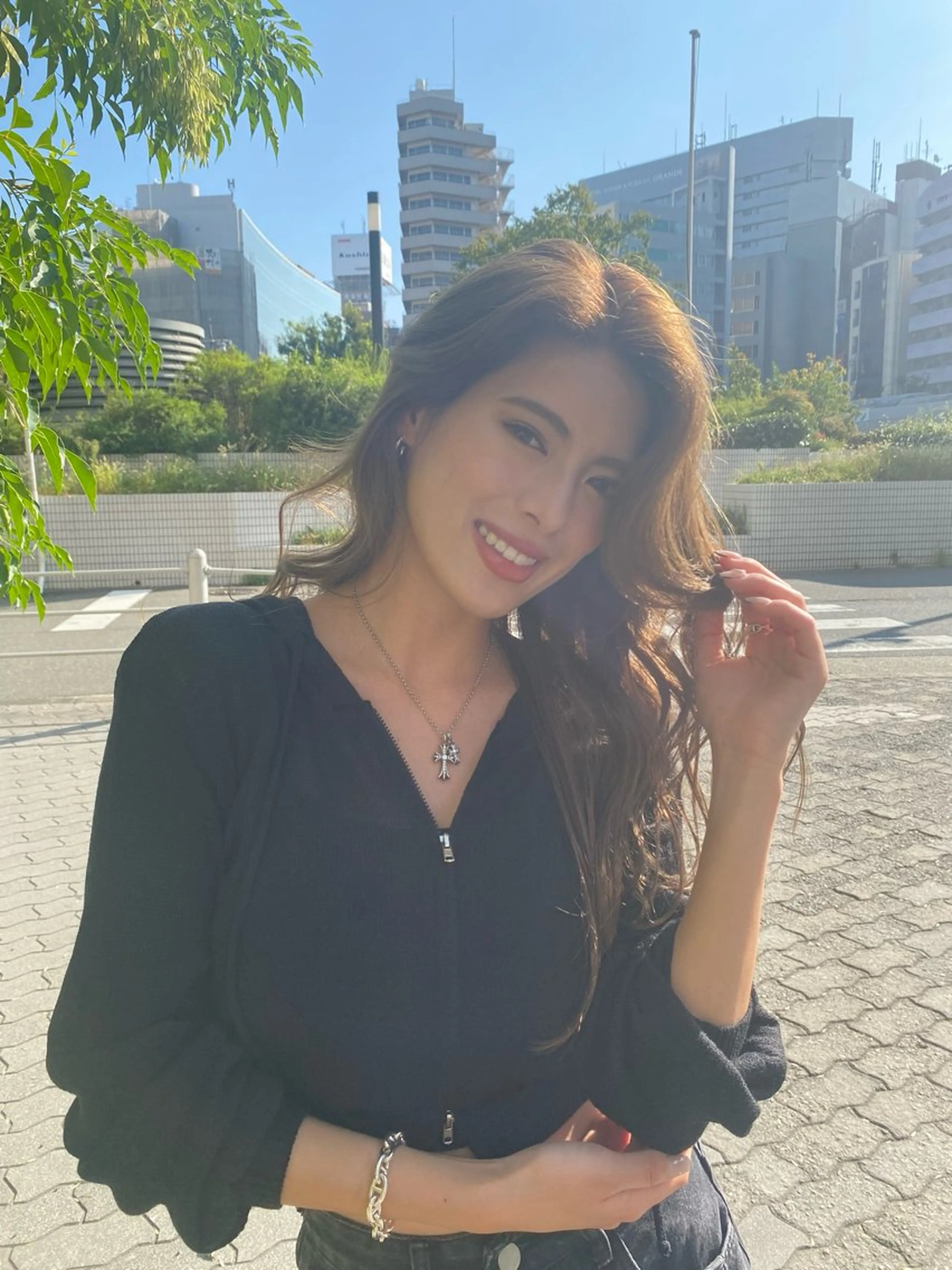 ロング 服部 真希のヘアスタイル