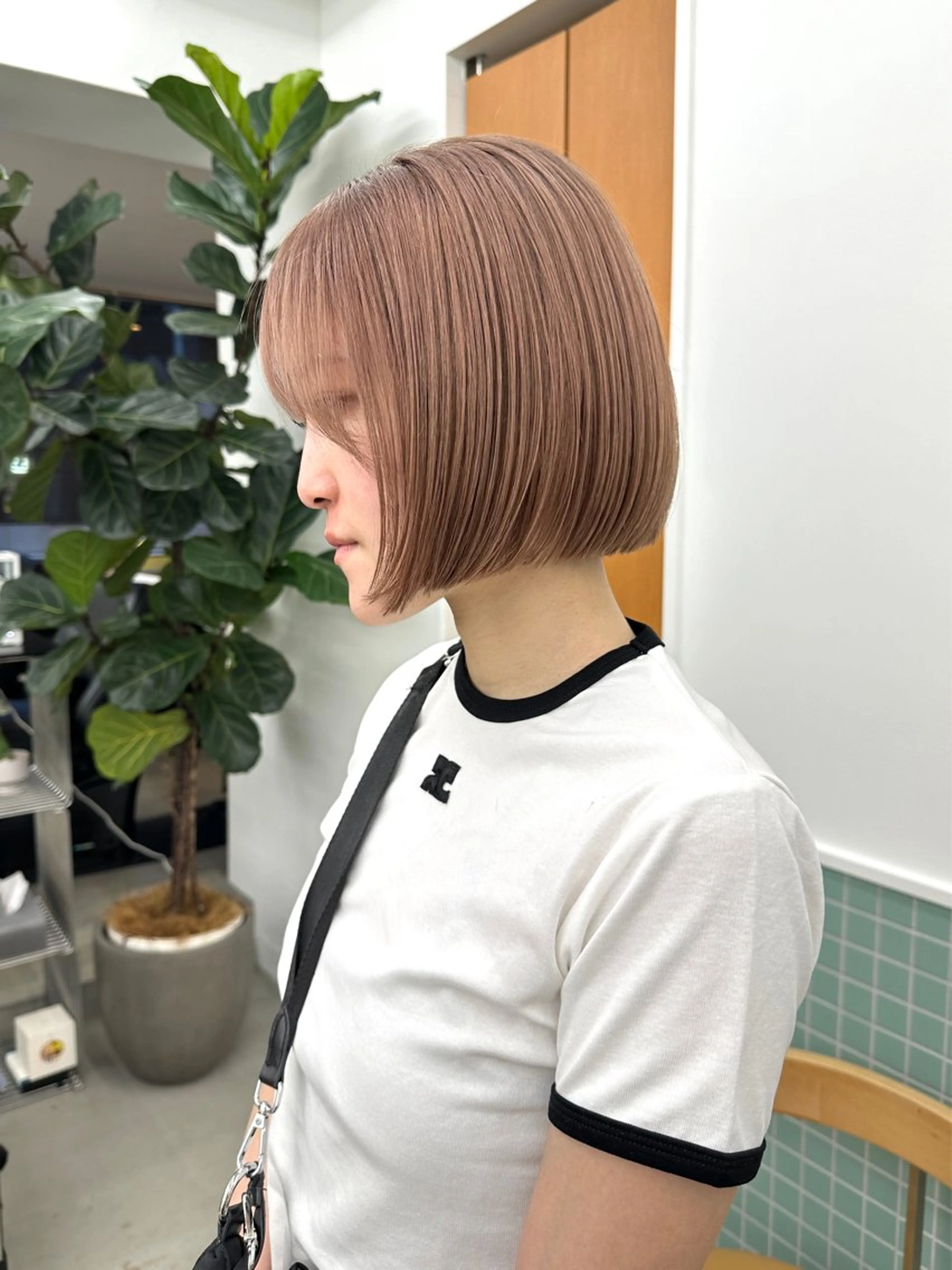 ショート カラー ベージュカラー ミルクティーベージュ ボブ ボブ/レイヤー/ケア パーマ/リュウタのヘアスタイル