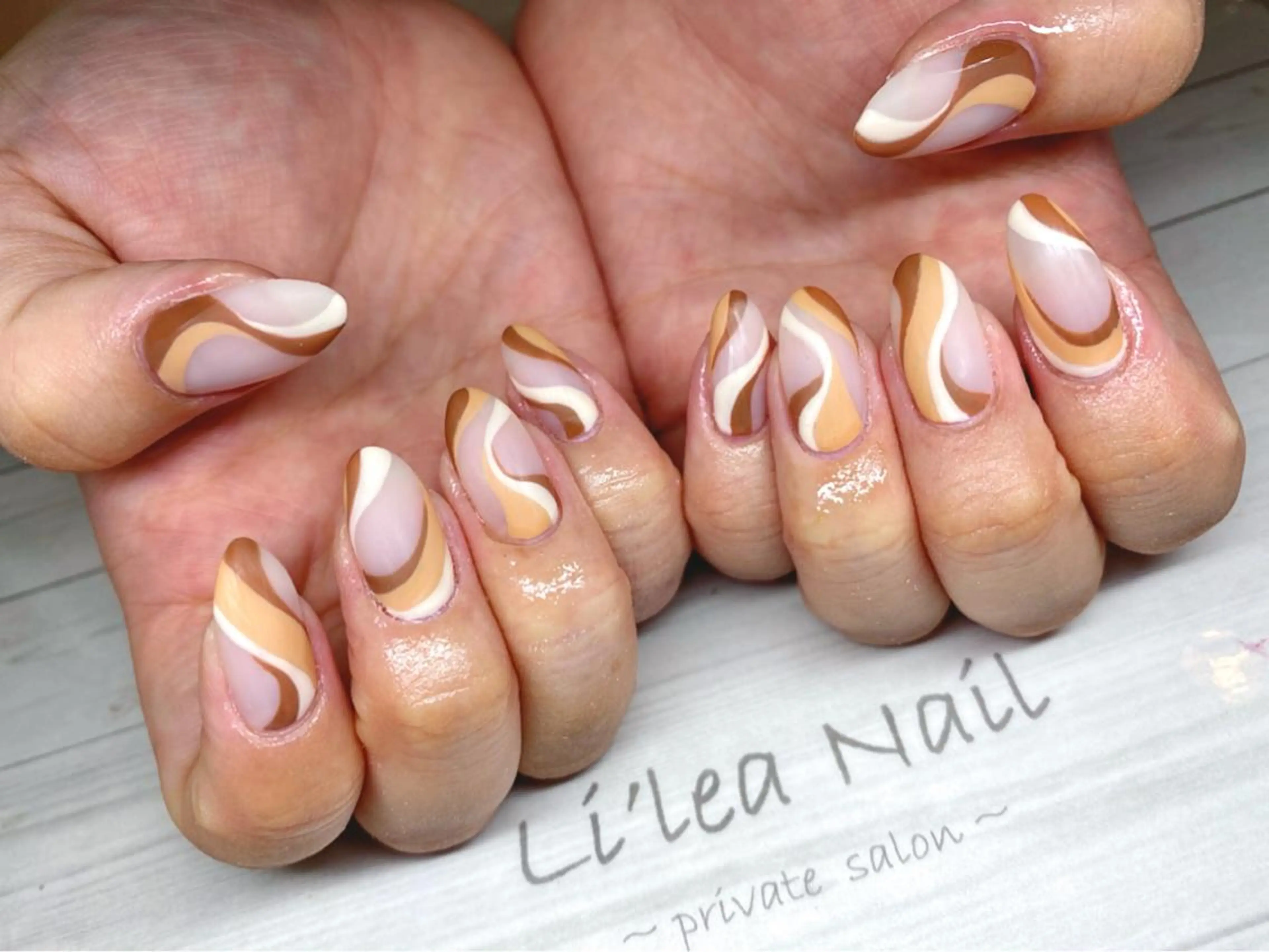 ネイル Li'leaNail AINAのネイルデザイン