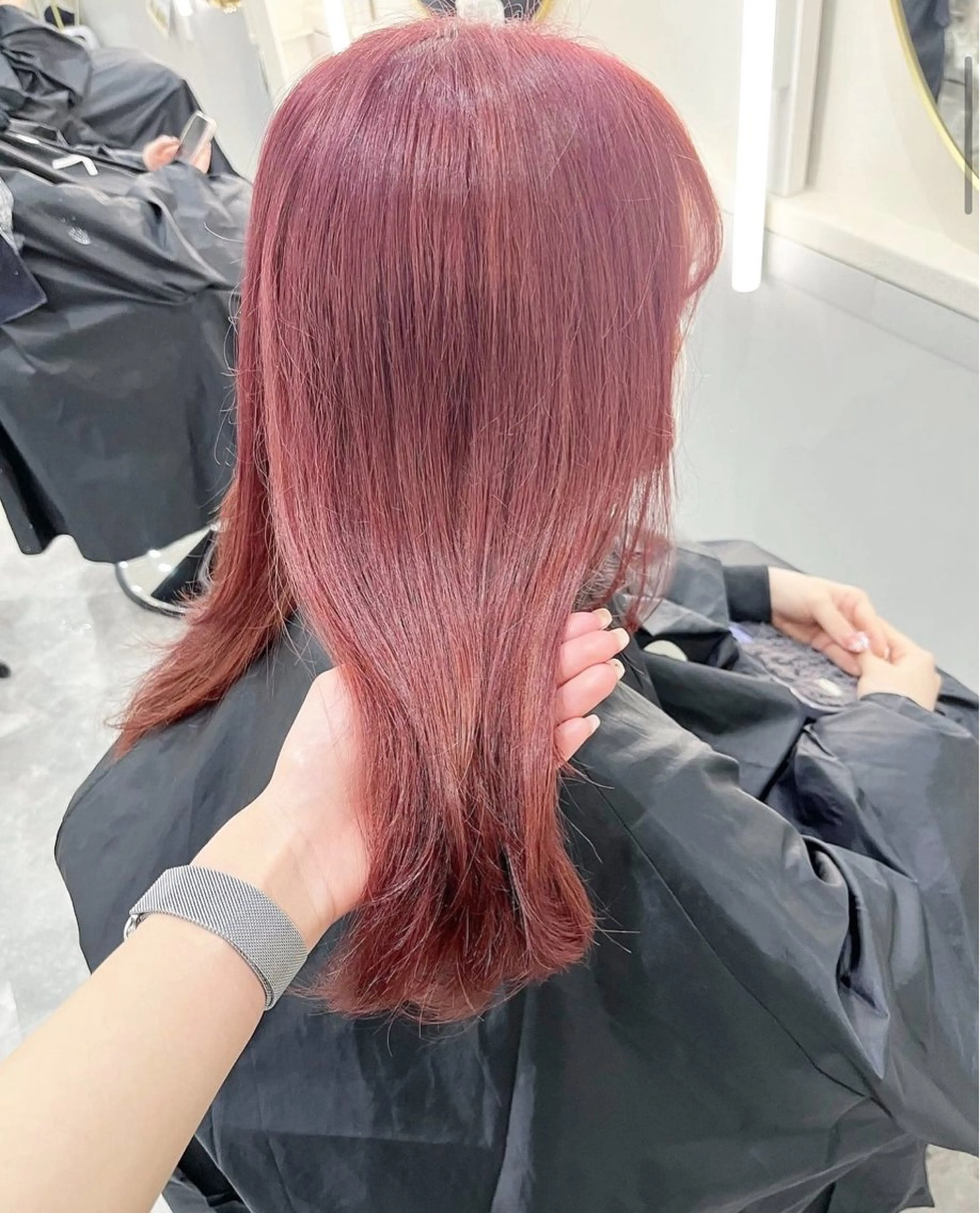 セミロング カラー ブリーチ 𝗺𝗶𝗸𝘂♡ 似合わせ🎀のヘアスタイル