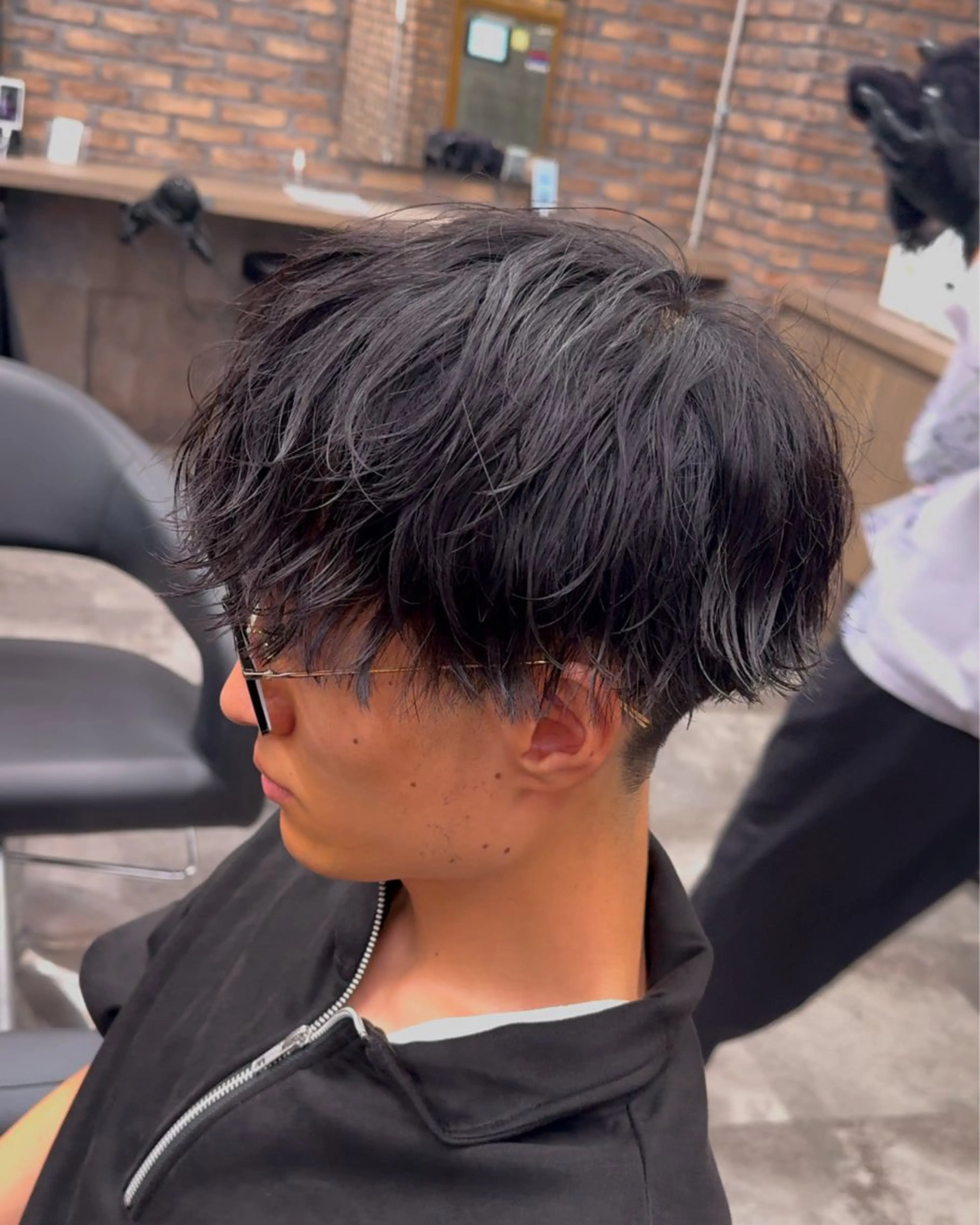 ショート パーマ ヘアアレンジ メンズ カット パーマ ヘアセット Ryo横浜韓国ヘア/ ハイトーン/縮毛矯正のヘアスタイル