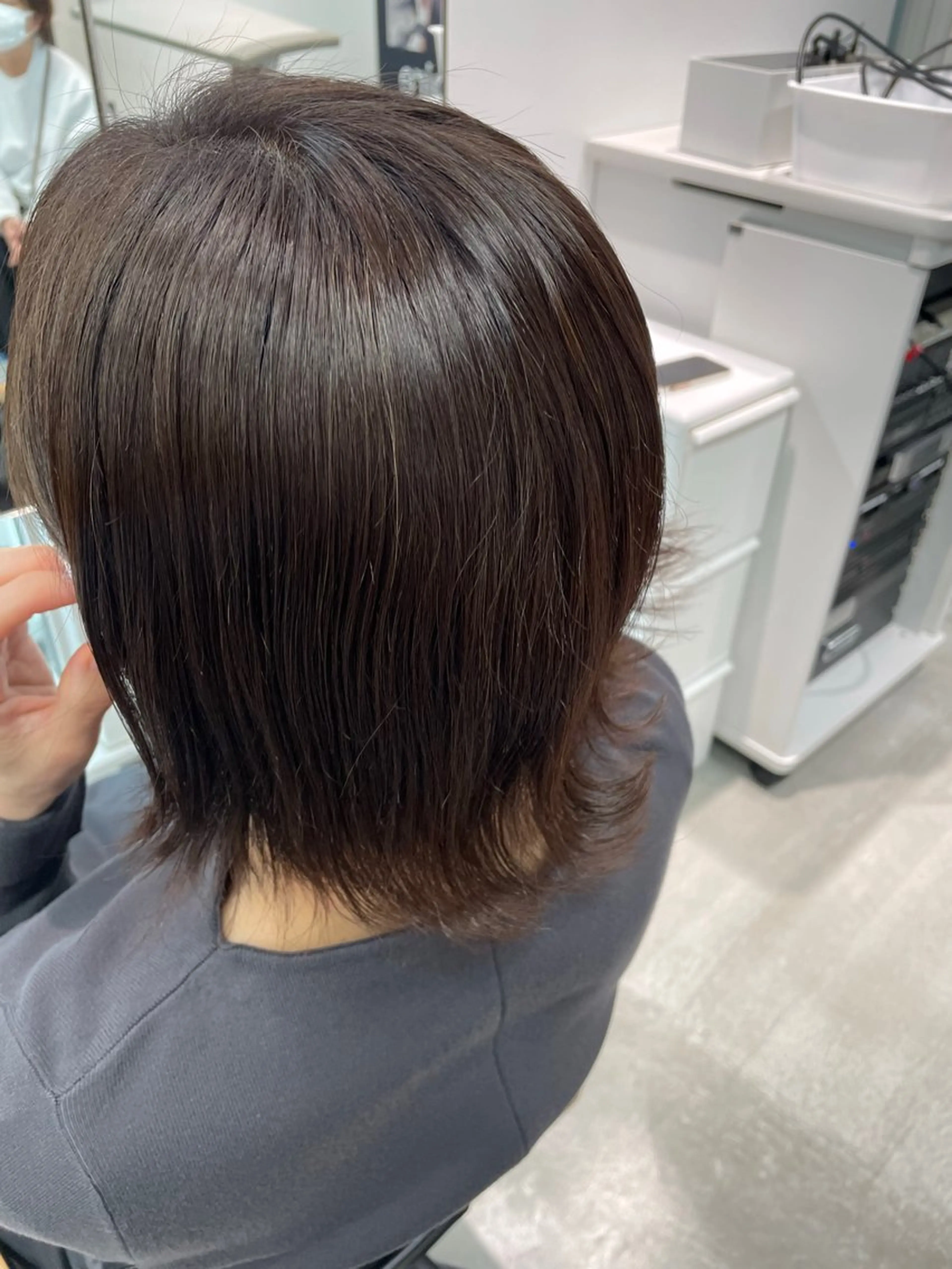 ミディアム 瀬社家 加奈のヘアスタイル