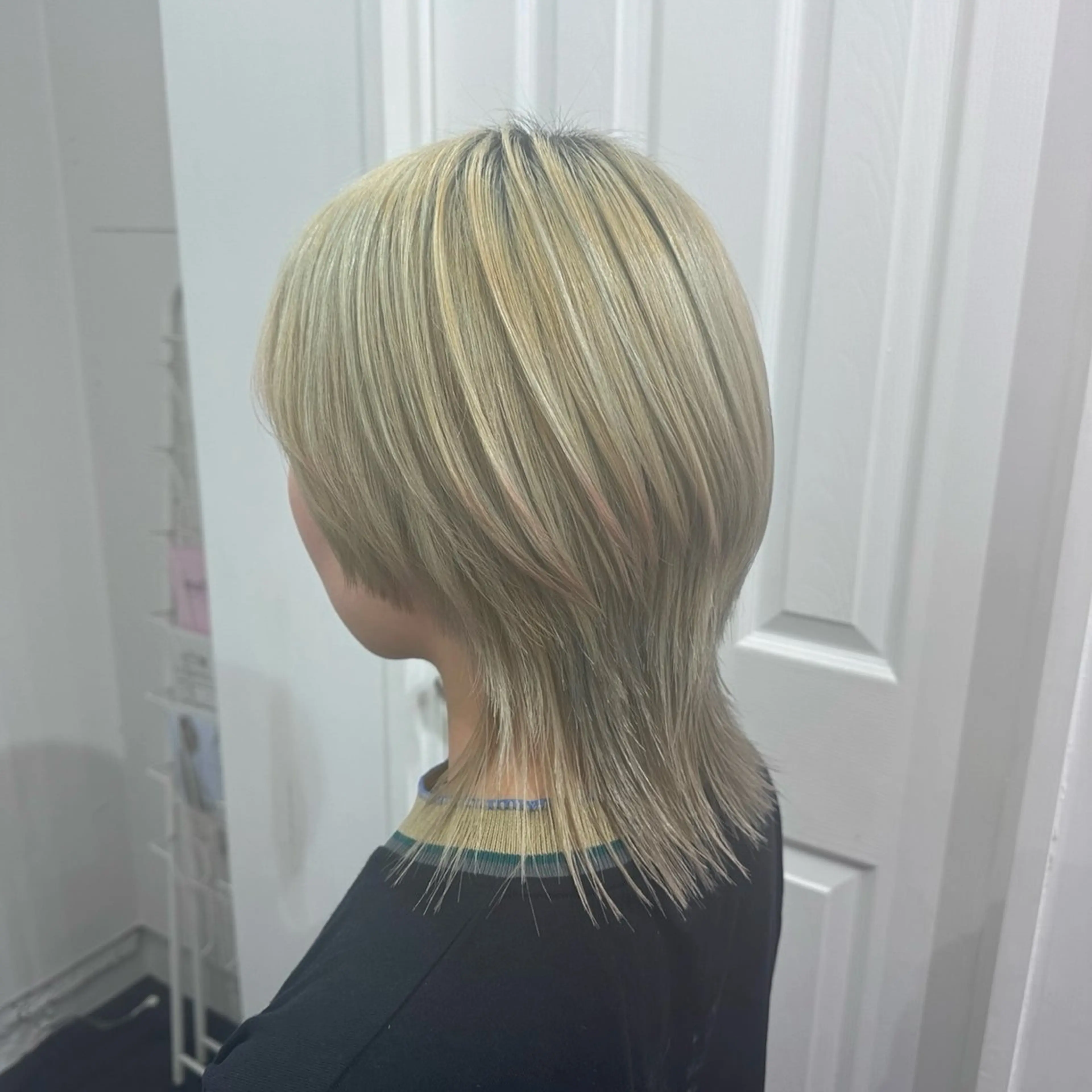 ミディアム ハイトーン/ウルフ /エクステ/ましろのヘアスタイル