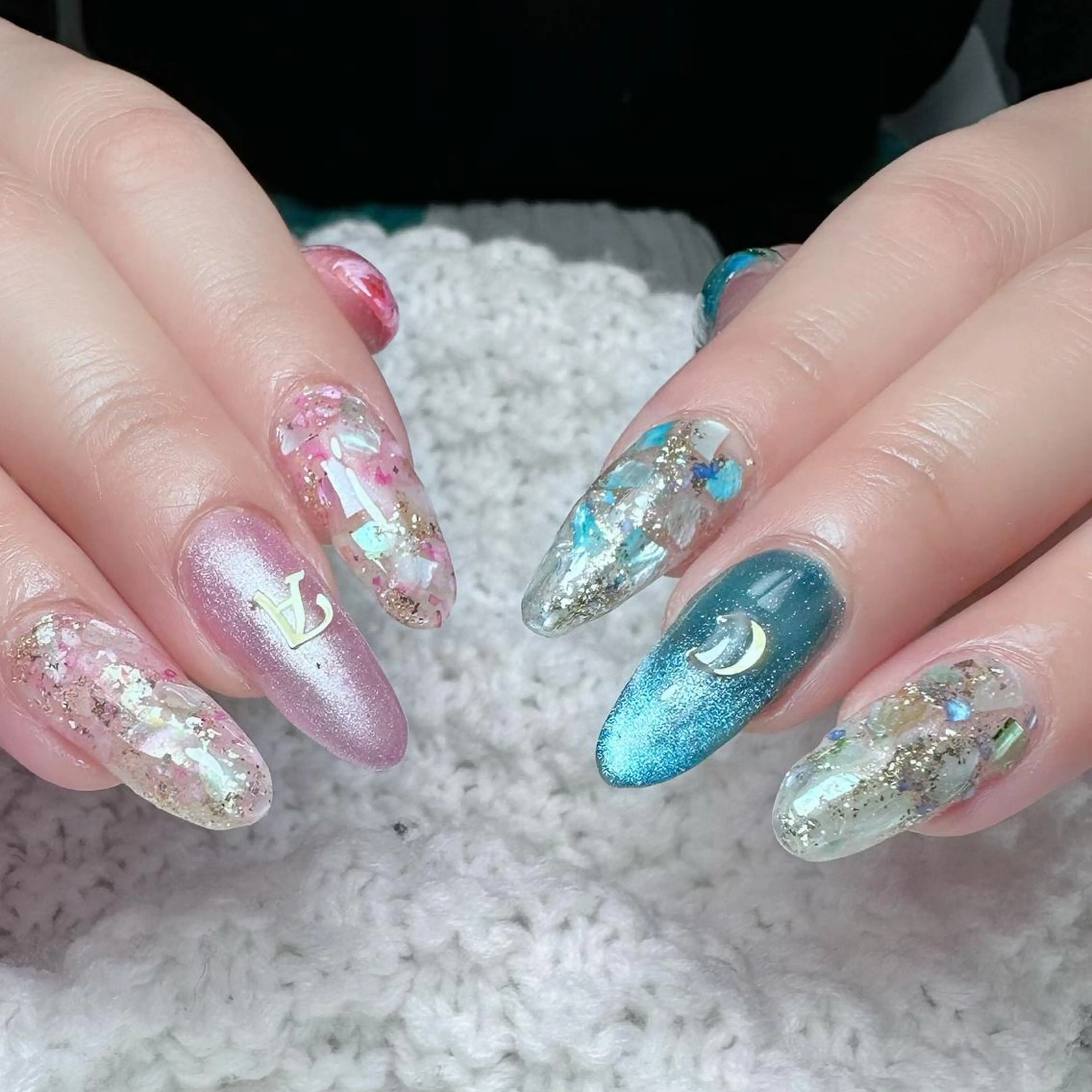 ネイル 新山 聖のネイルデザイン