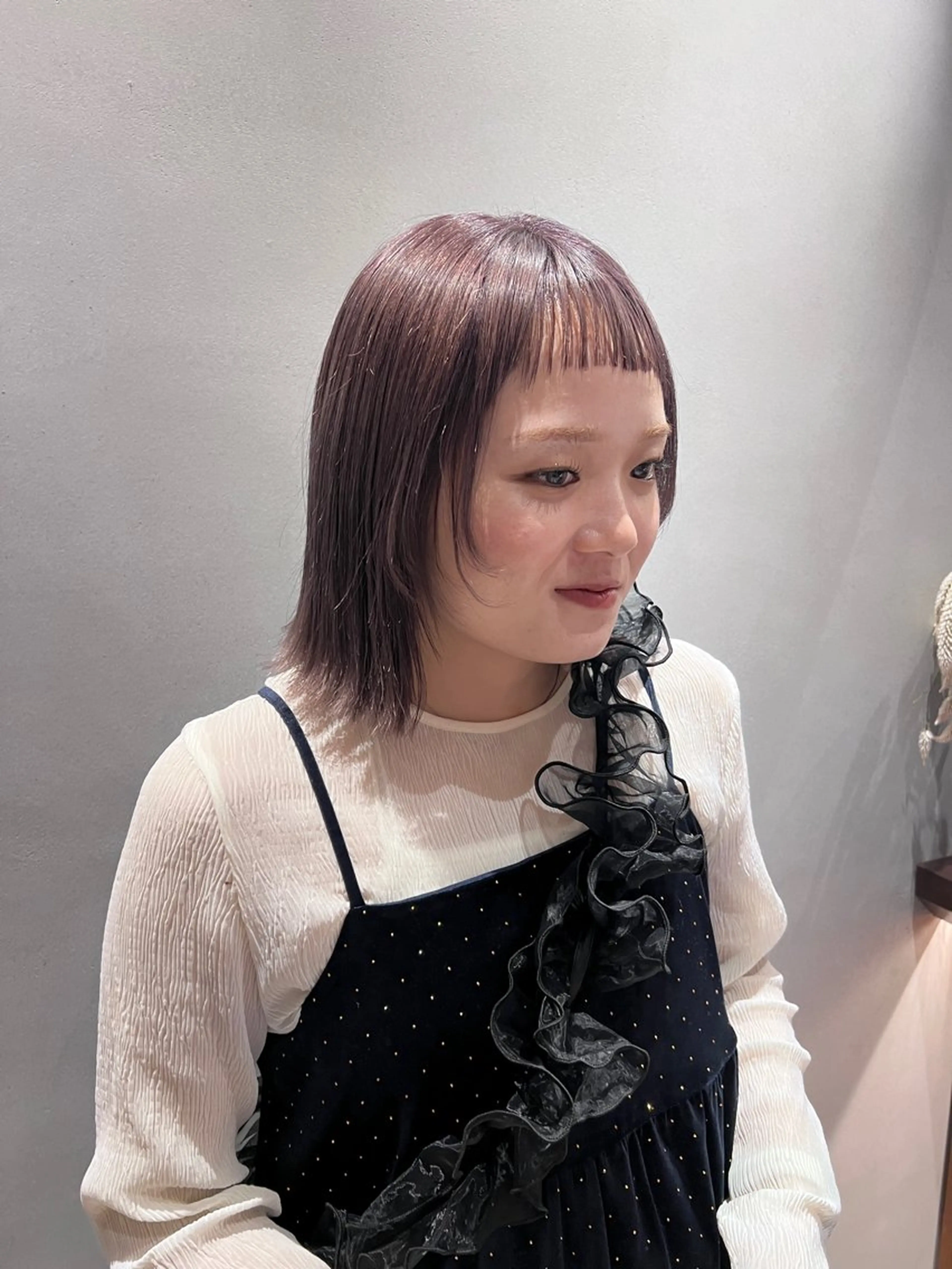 ショート カラー ボブ 顔まわりレイヤー 顔周りカット 韓国風ヘア レイヤーカット 小山 優香のヘアスタイル