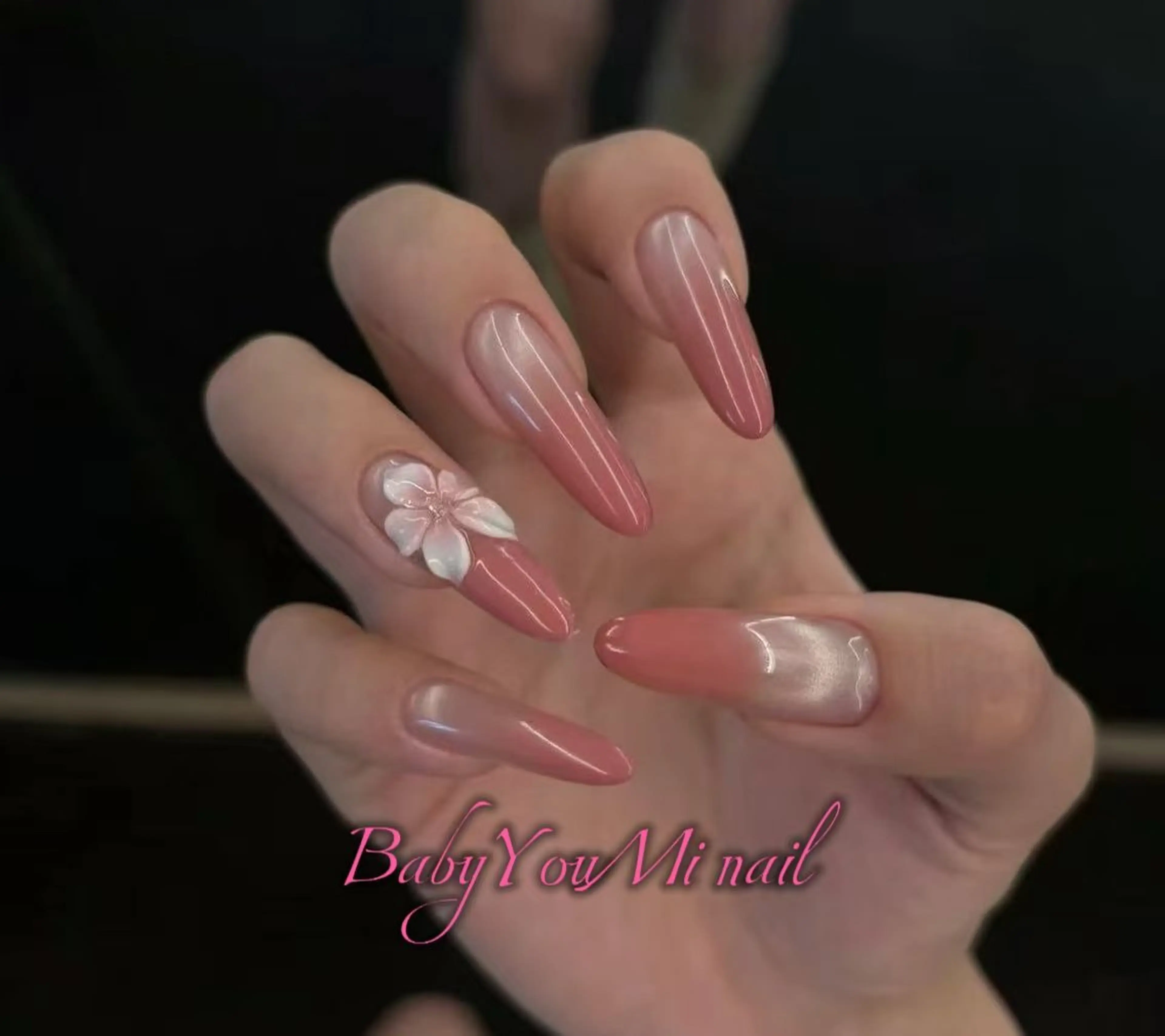 ネイル オーロラネイル フラワーネイル フットネイル フレンチネイル ジェルネイル ハンドネイル BabyYouMi ねねのネイルデザイン