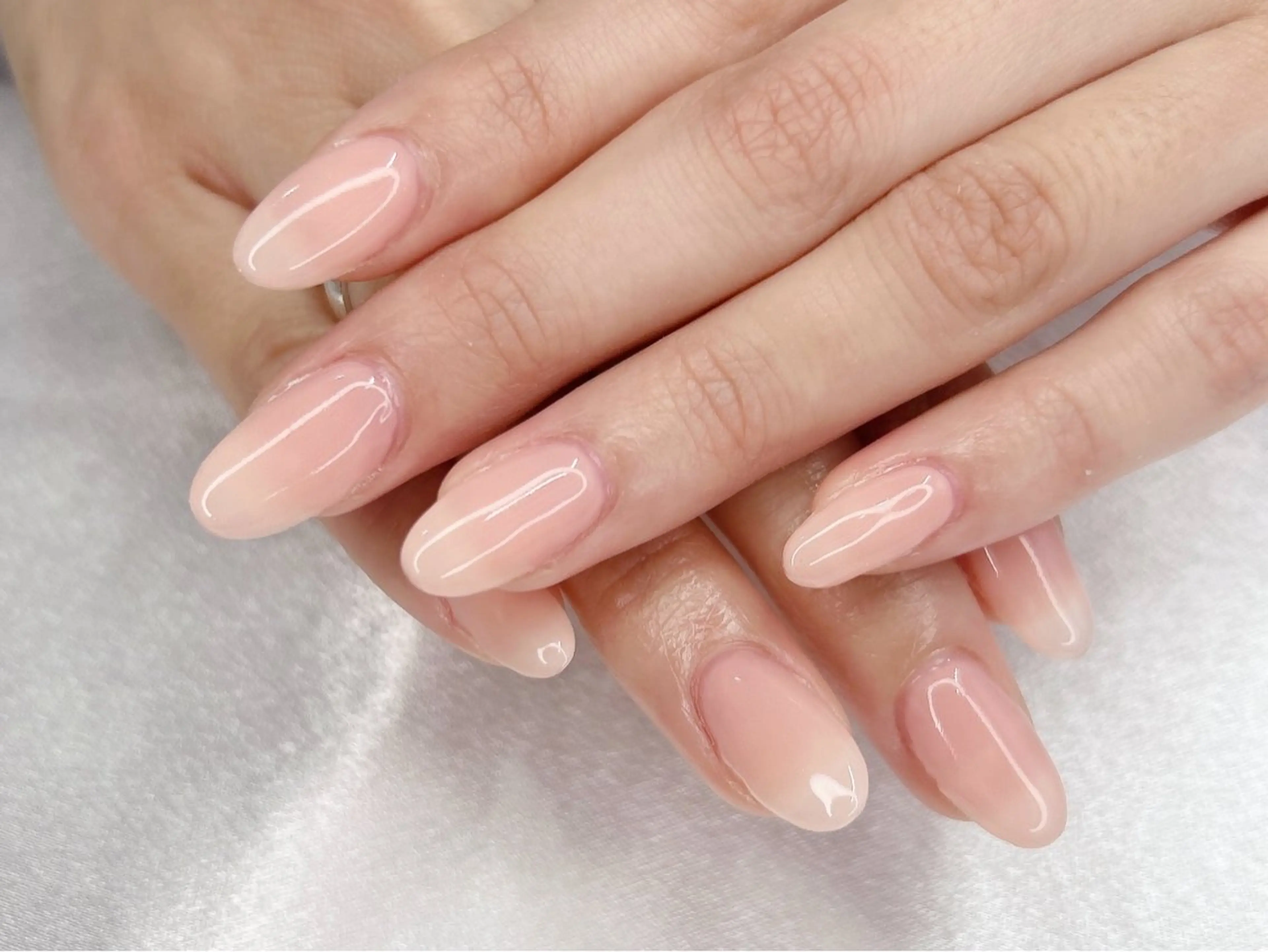 ネイル 桜ネイル 長さ出し ロングネイル オフィスネイル ワンカラーネイル ハンドネイル Forca total studio所属・Forca Airaのネイルデザイン