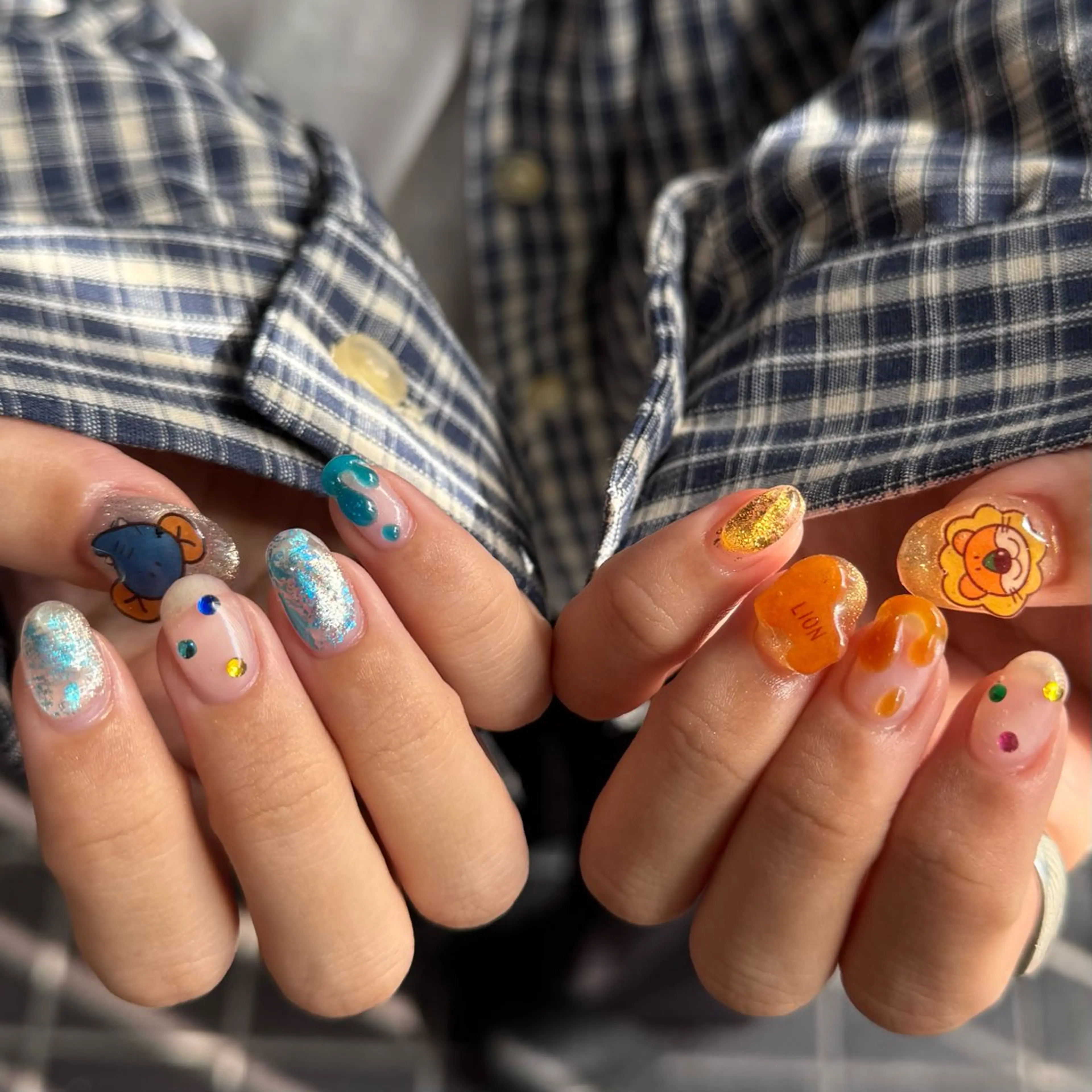 セミロング 小川 柚香のネイルデザイン