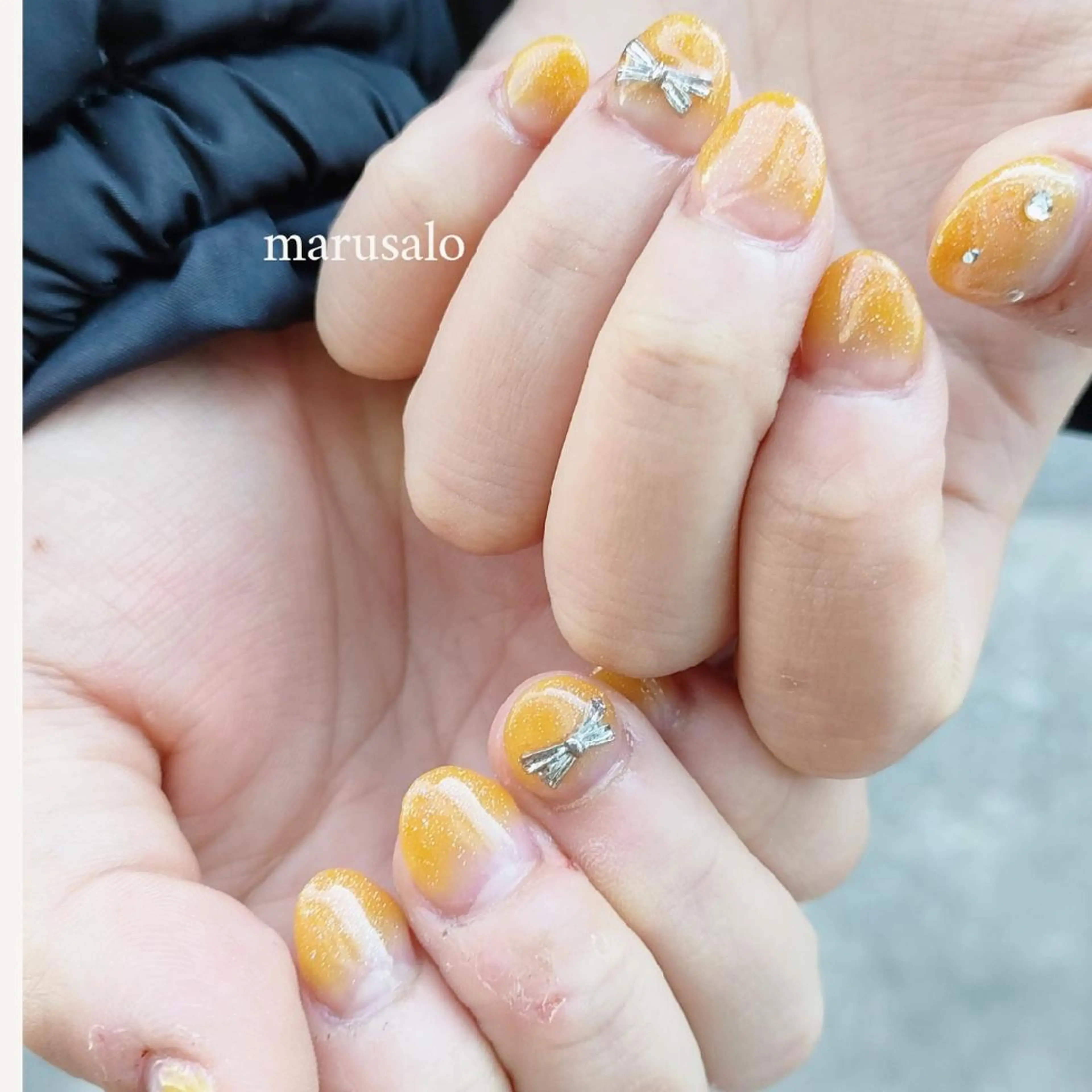 ネイル グラデーション オレンジ リボン スカルプネイル シンプルネイル ハンドネイル marusalo nailのネイルデザイン