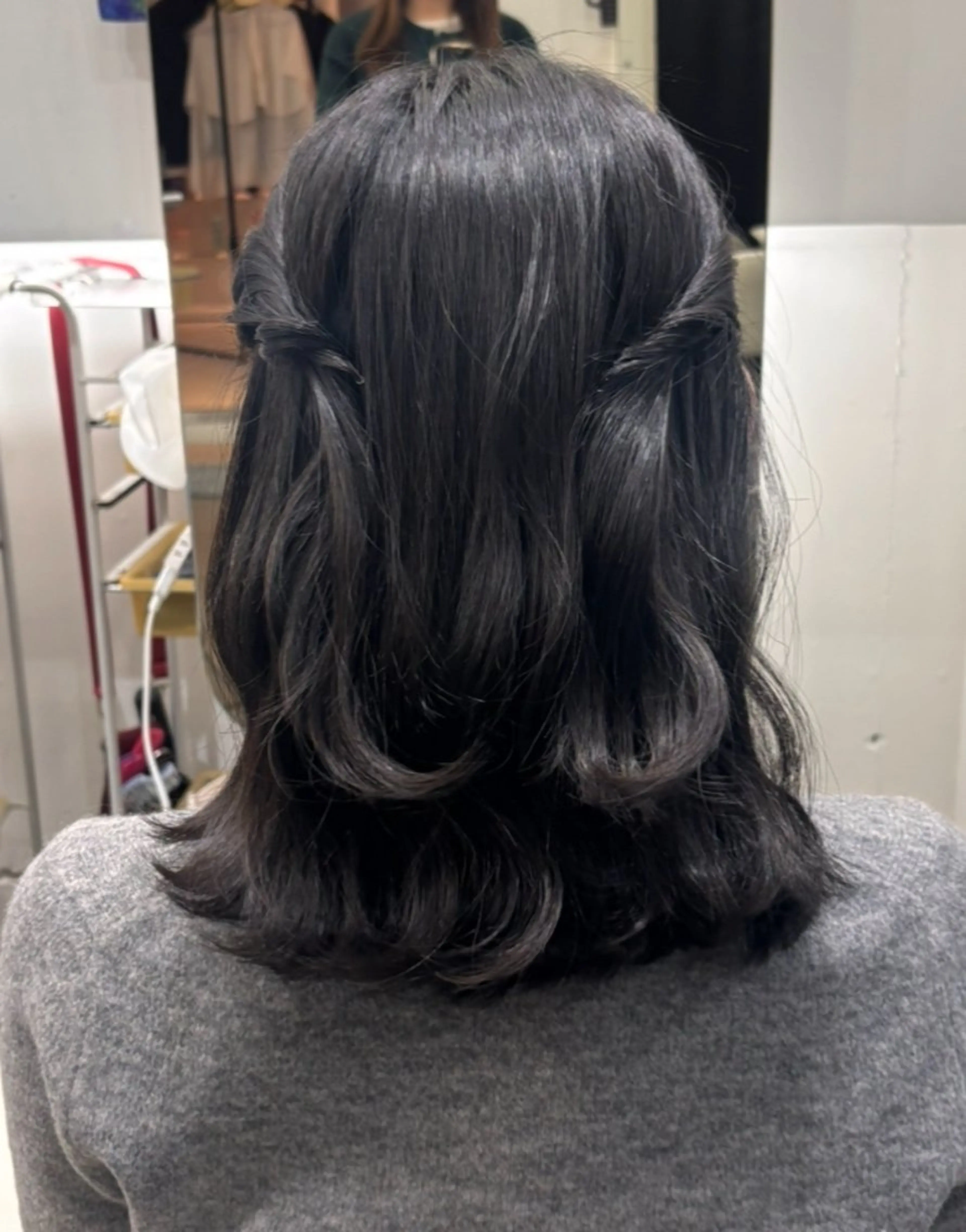 ミディアム ヘアセット 𝗬𝗨𝗔 🐈‍⬛のヘアスタイル