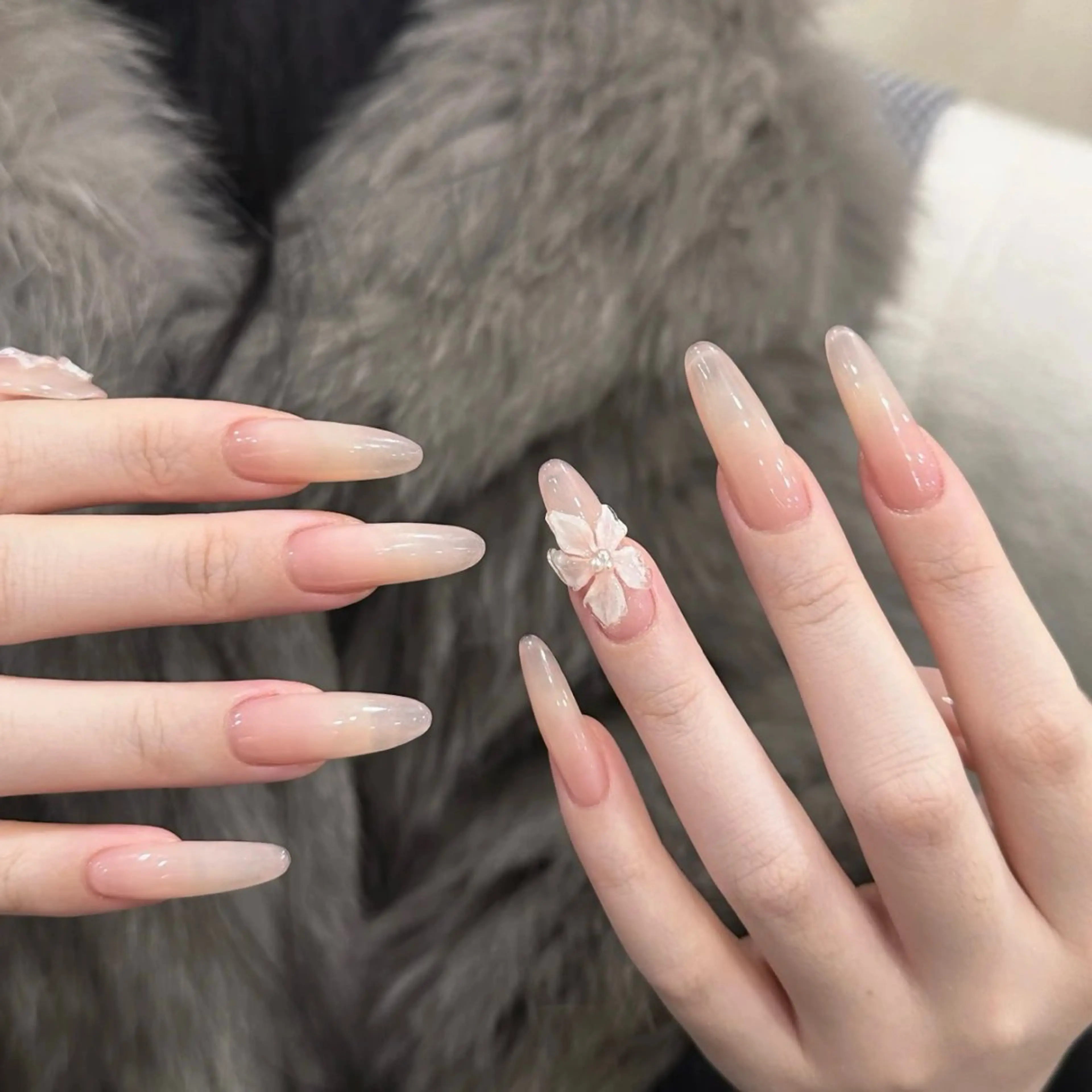 ネイル アートネイル ジェルネイル Nail salon Amoureuse ネイルサロン アムルーズ所属・ネイリスト ミクのネイルデザイン