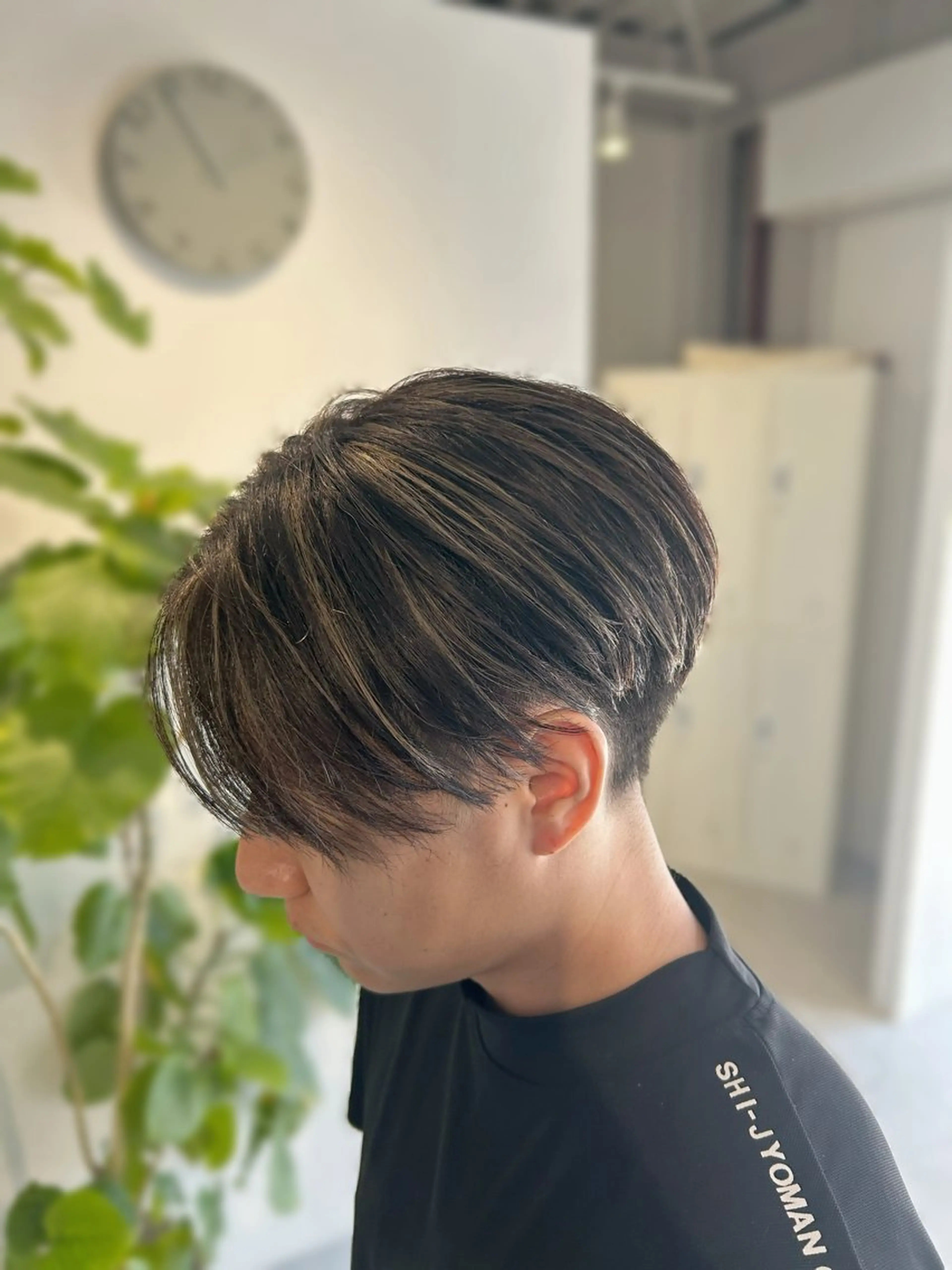 ショート カラー メンズ ヘアカラー トリートメント 💎韓国カラー Giness坂下巧のヘアスタイル