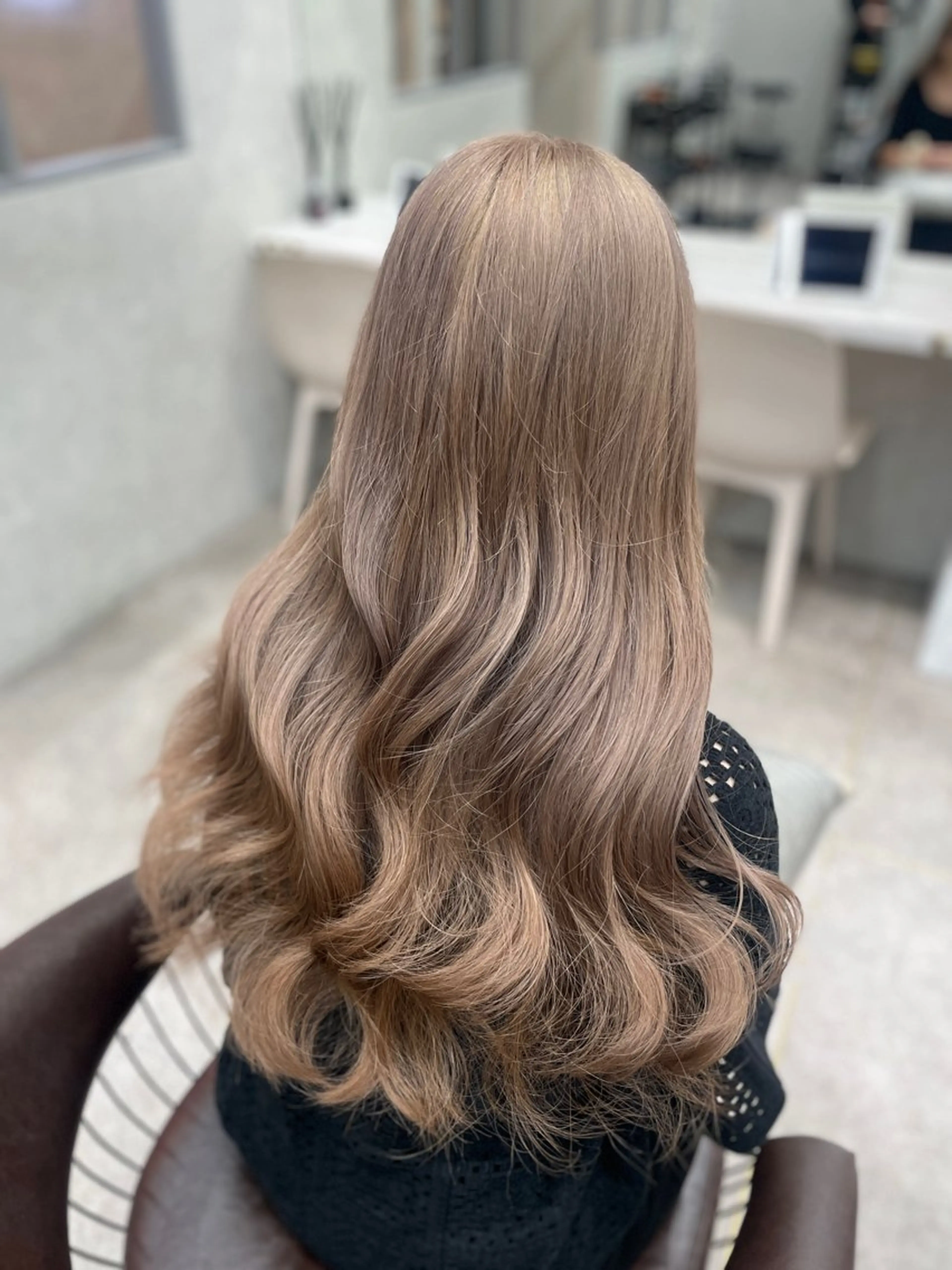 ロング ヘアカラー MOE 福岡韓国ヘア✧︎のヘアスタイル