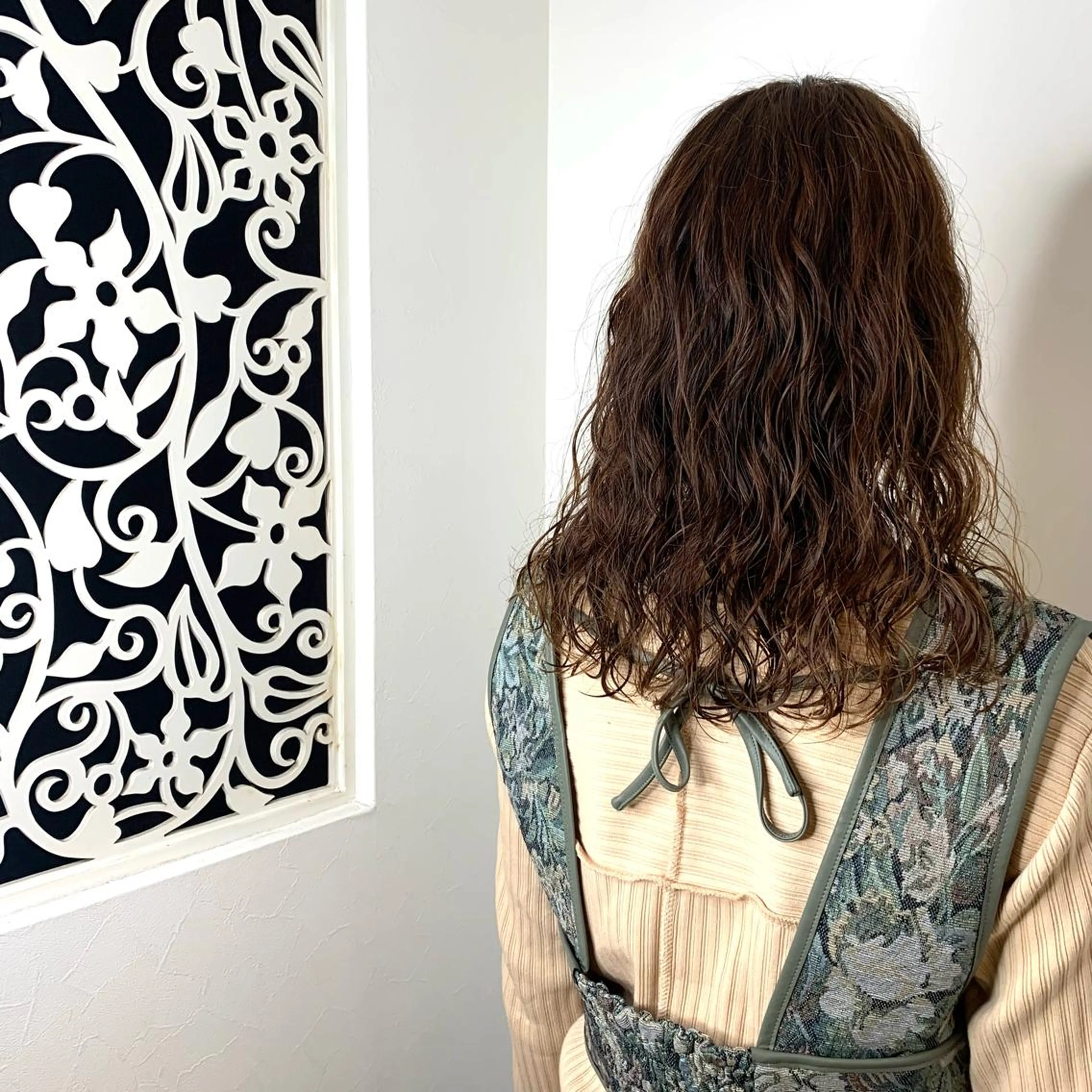 ミディアム ミディアムパーマ ツイストパーマ Hair Resort Noble(ヘアリゾートノーブル)所属・オオヤ カナのヘアスタイル