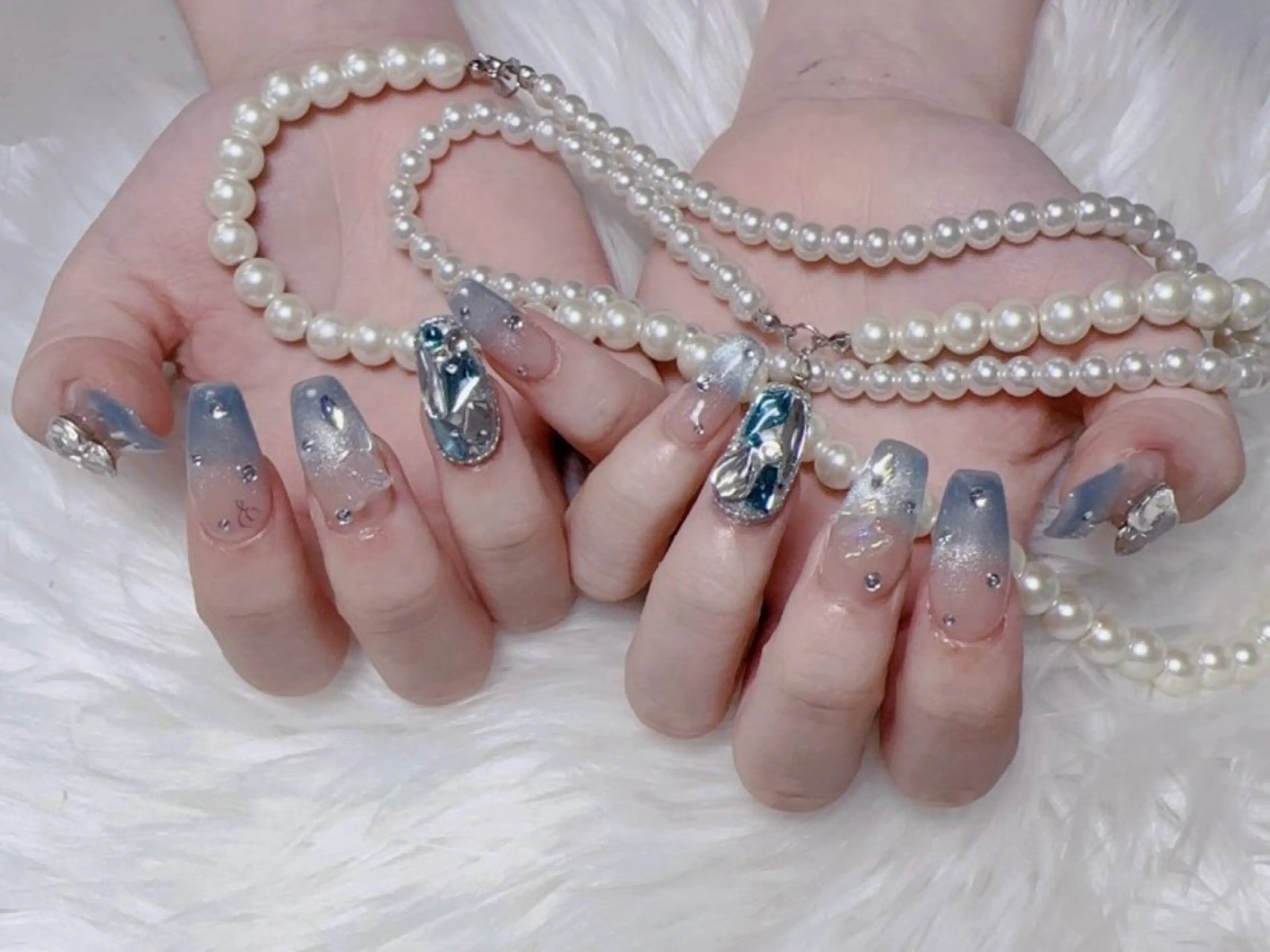 メンズ ネイル アートネイル フレンチネイル ジェルネイル キラキラネイル パラジェル ハンドネイル Bloom スカルプ専門店のネイルデザイン