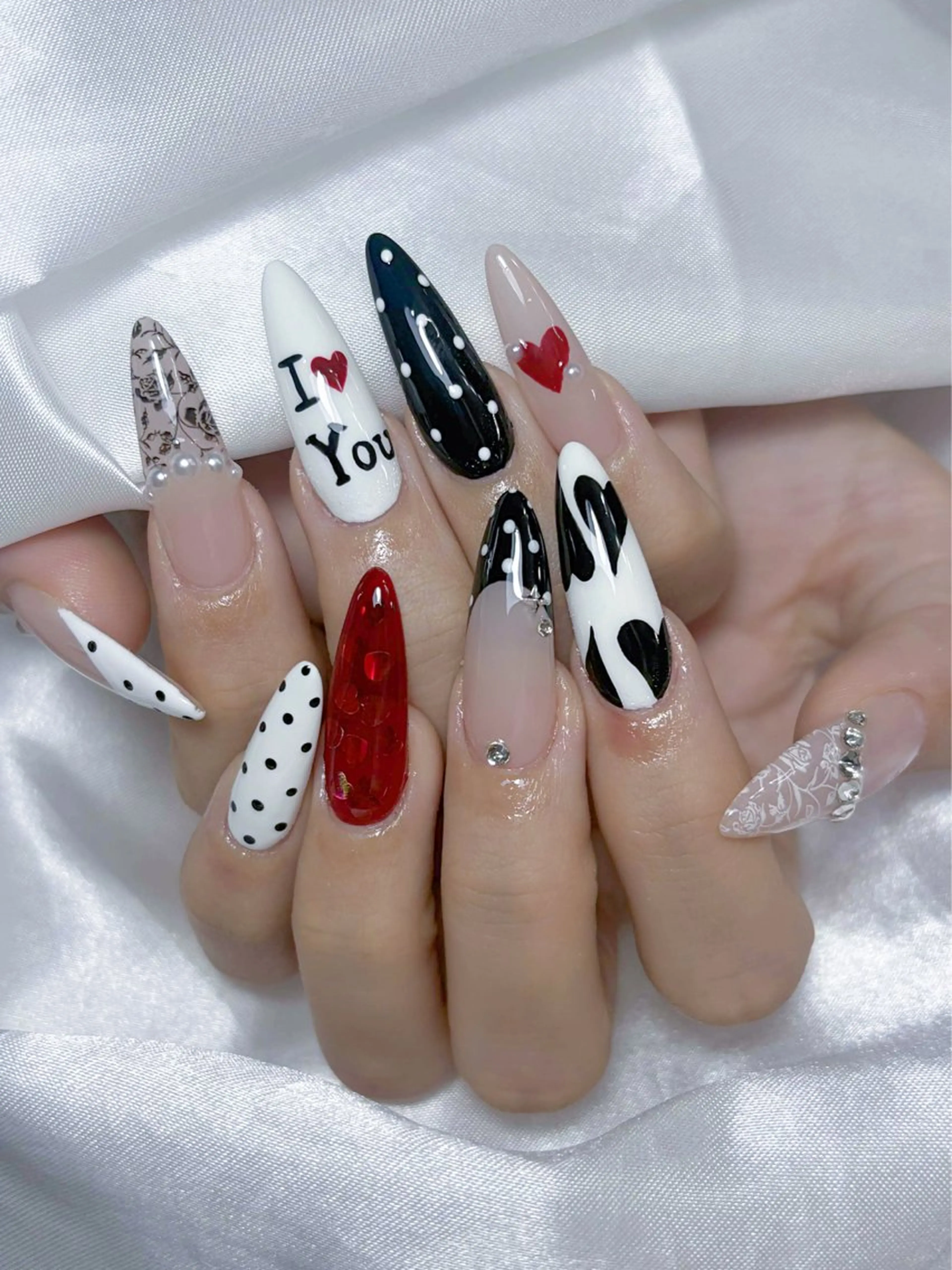 ネイル ハンドネイル LEELA NAIL STUDIO所属・LEELA NAIL STUDIOのネイルデザイン