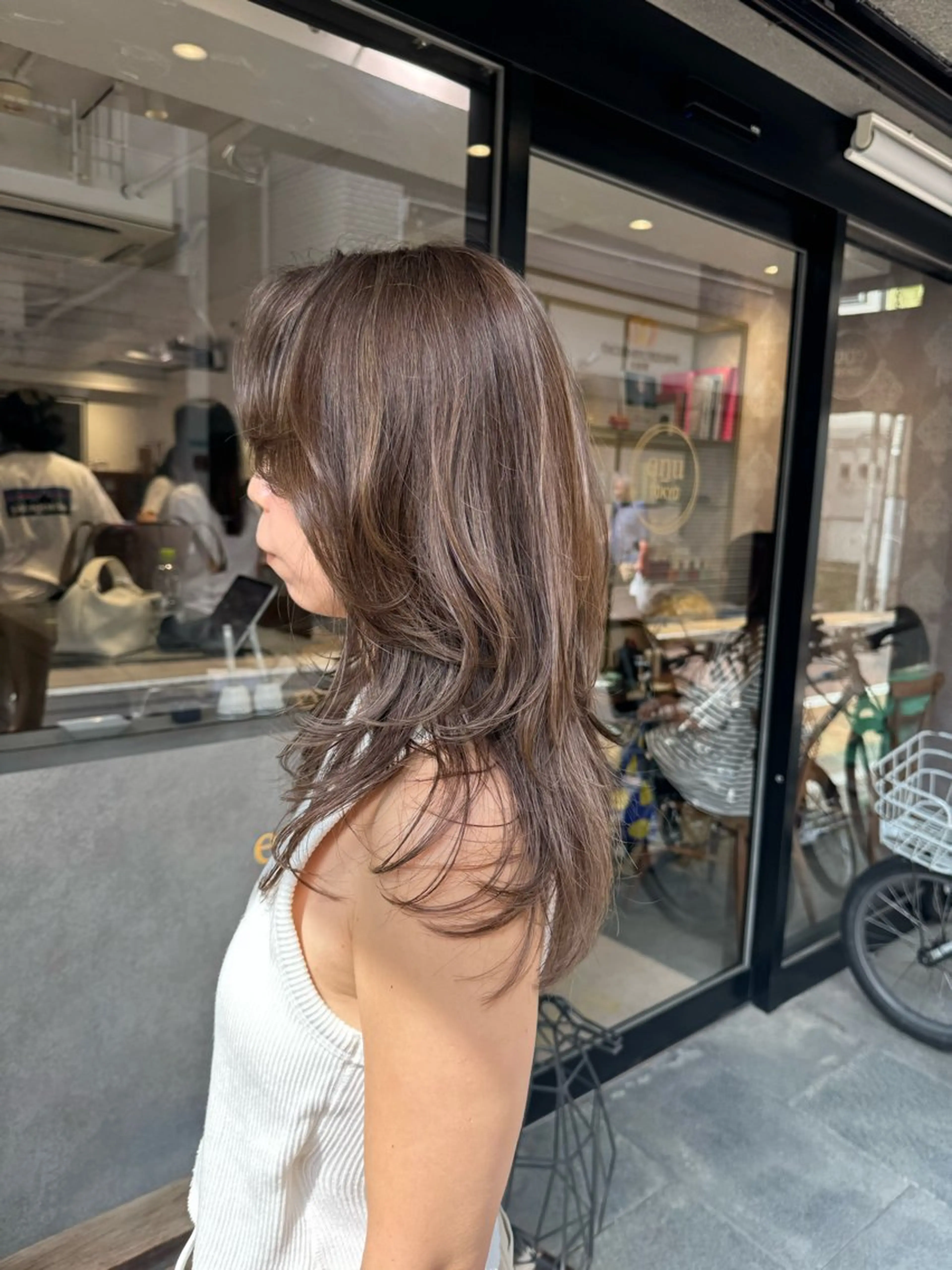 セミロング カラー ベージュカラー ハイライトカラー ハイライト レイヤーカット ナガミネアリサ/ 学芸大学/海外ヘアのヘアスタイル