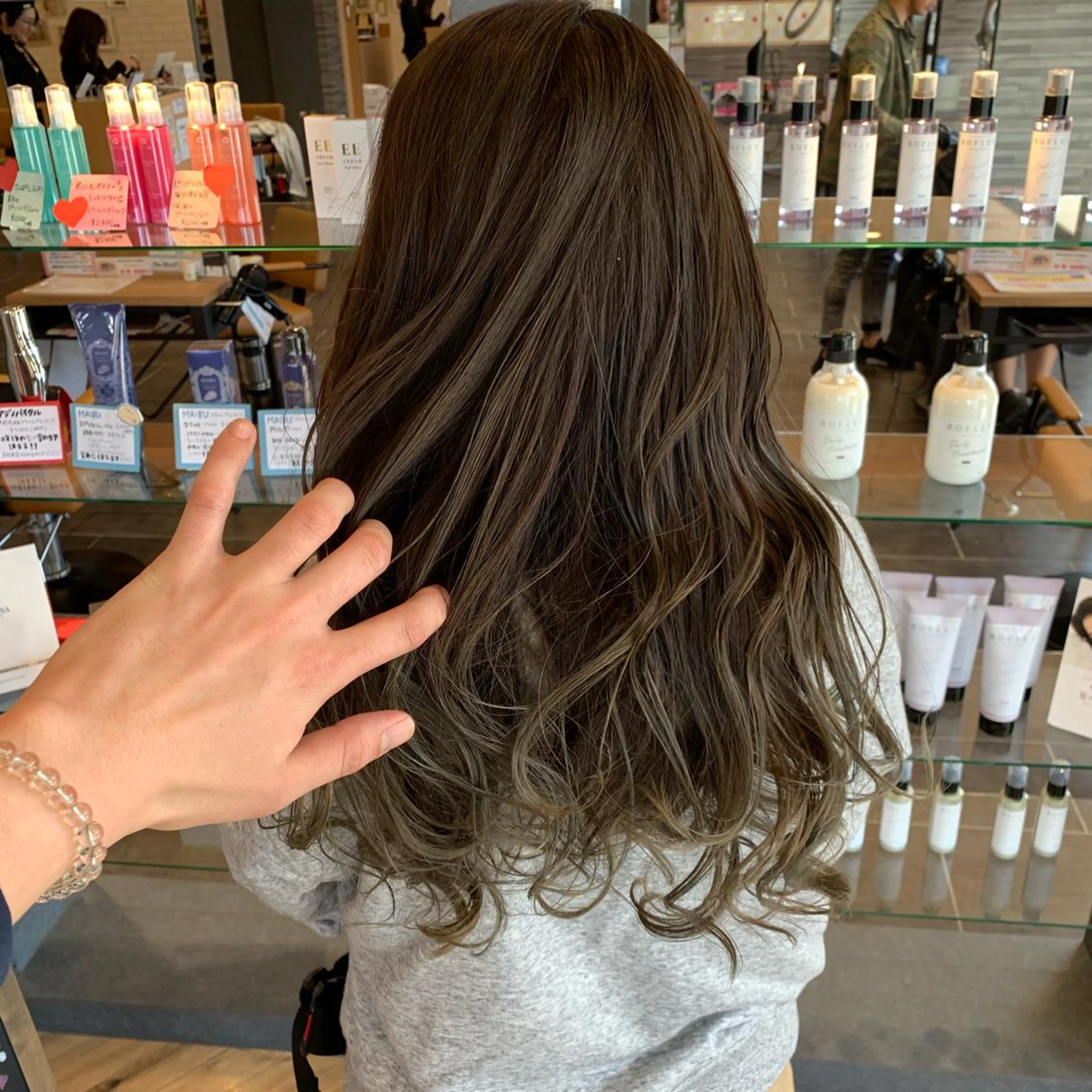 セミロング ému エミュ　hair &spa所属・近藤 みゅうまのヘアスタイル