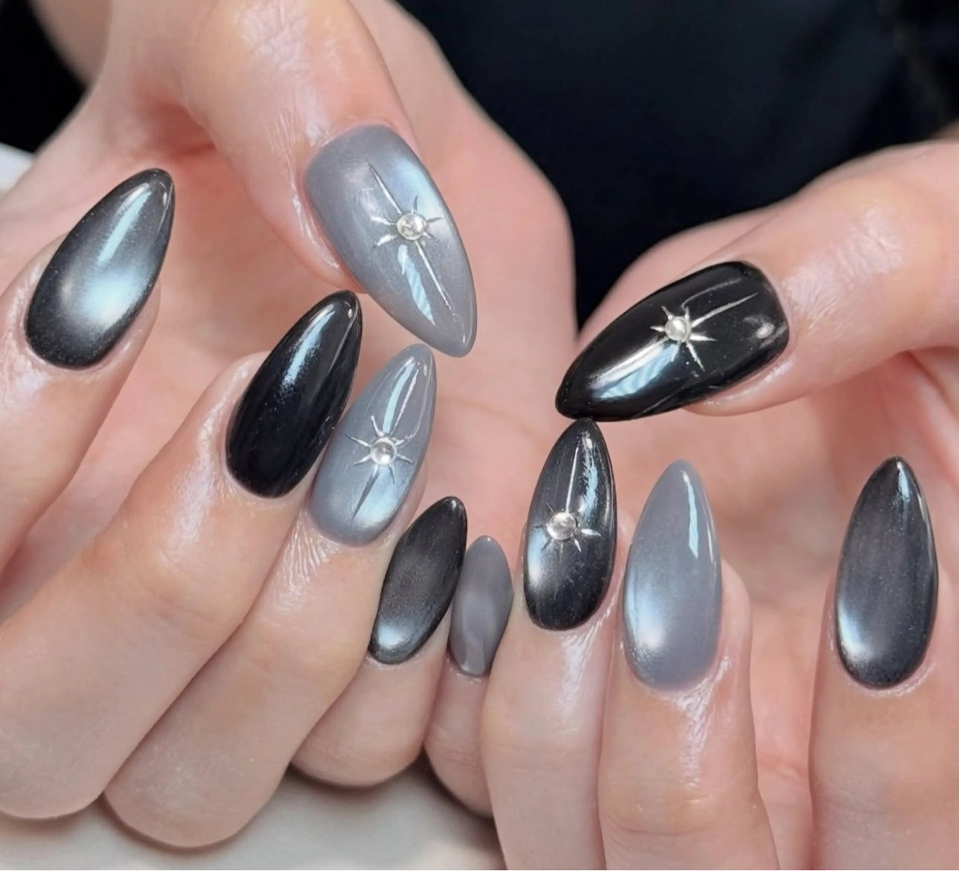 ネイル アートネイル フレンチネイル ジェルネイル キラキラネイル ニュアンスネイル ハンドネイル Ryunail所属・Ryu Nail NekoChanのネイルデザイン