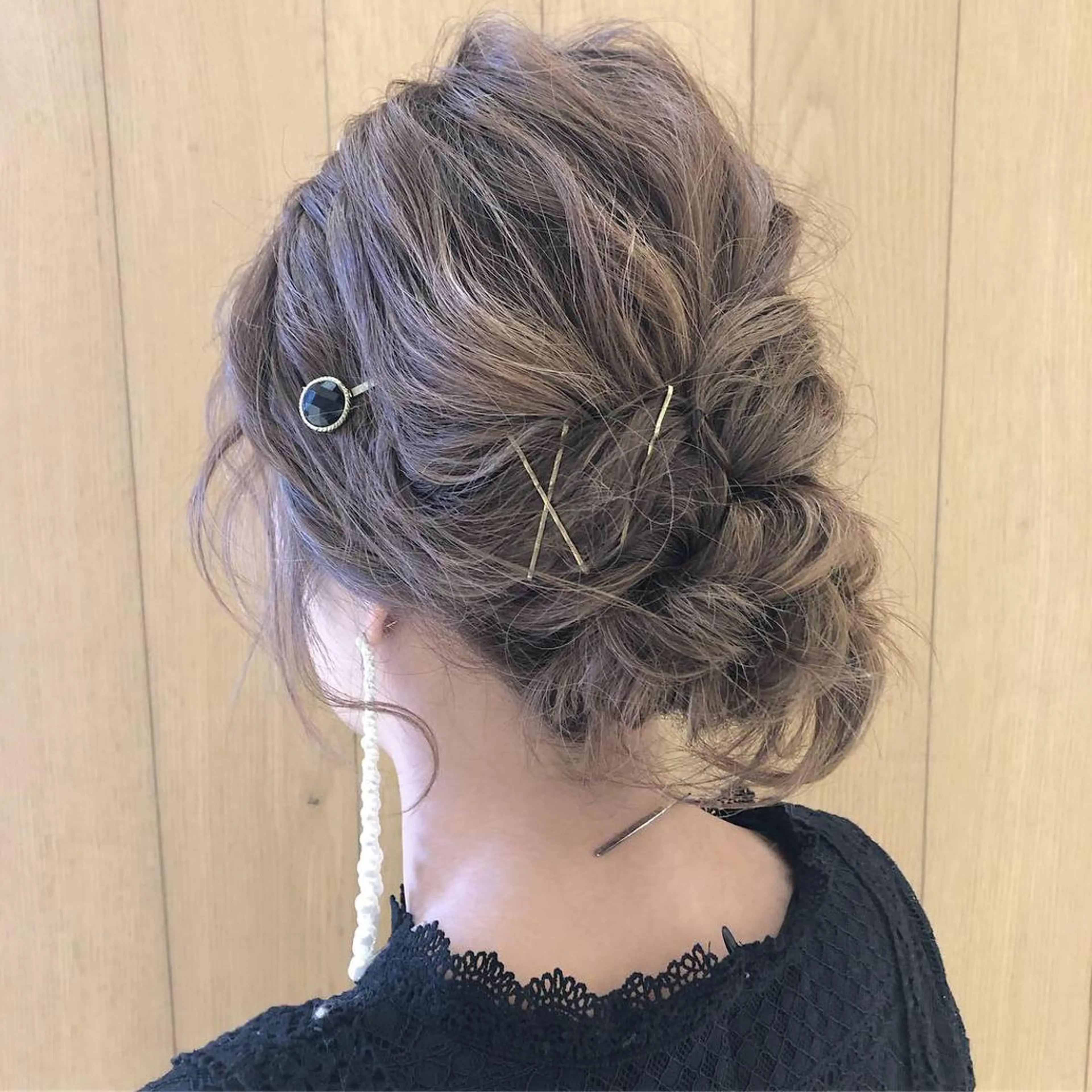 ミディアム ヘアアレンジ お団子ヘア ヘアセット 女性リピ90%🍨 🩷佐藤みずきのヘアスタイル